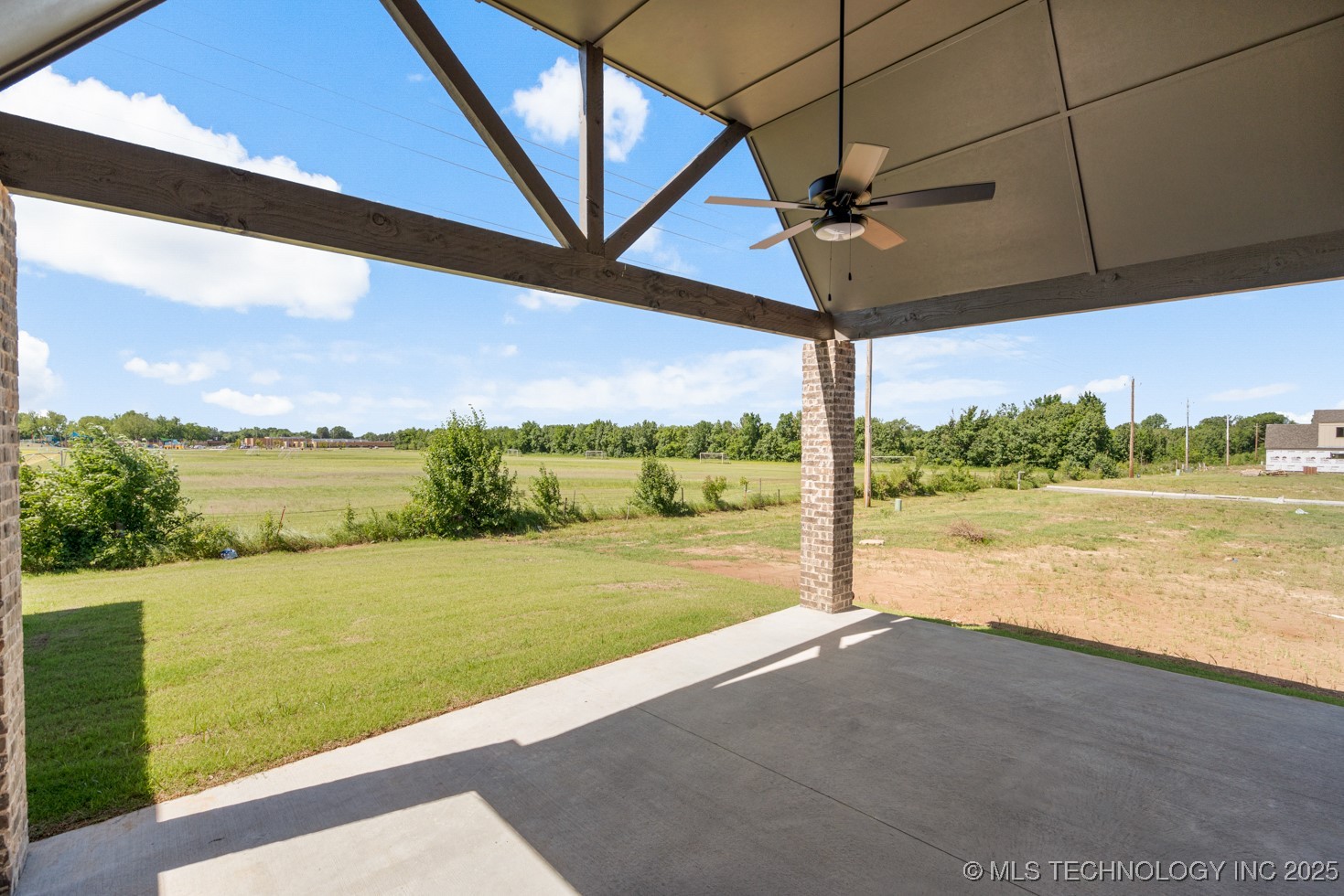 2601 W Twin Oaks Street Property Photo 33