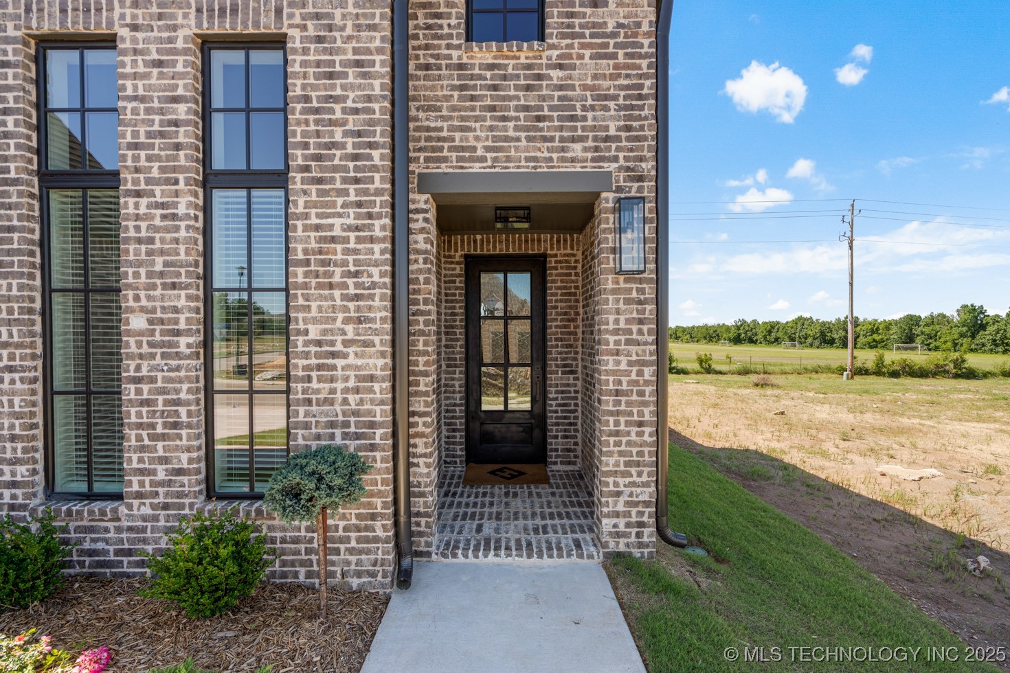 2601 W Twin Oaks Street Property Photo 38