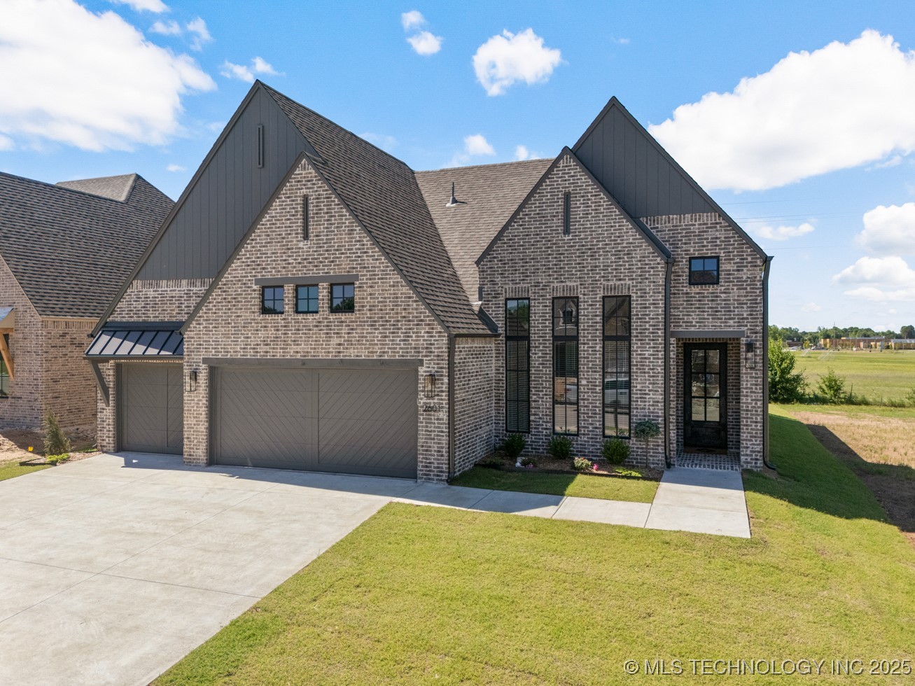 2601 W Twin Oaks Street Property Photo 40