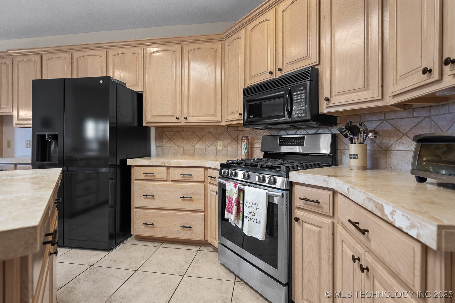 833 Franklin Drive Property Photo 15