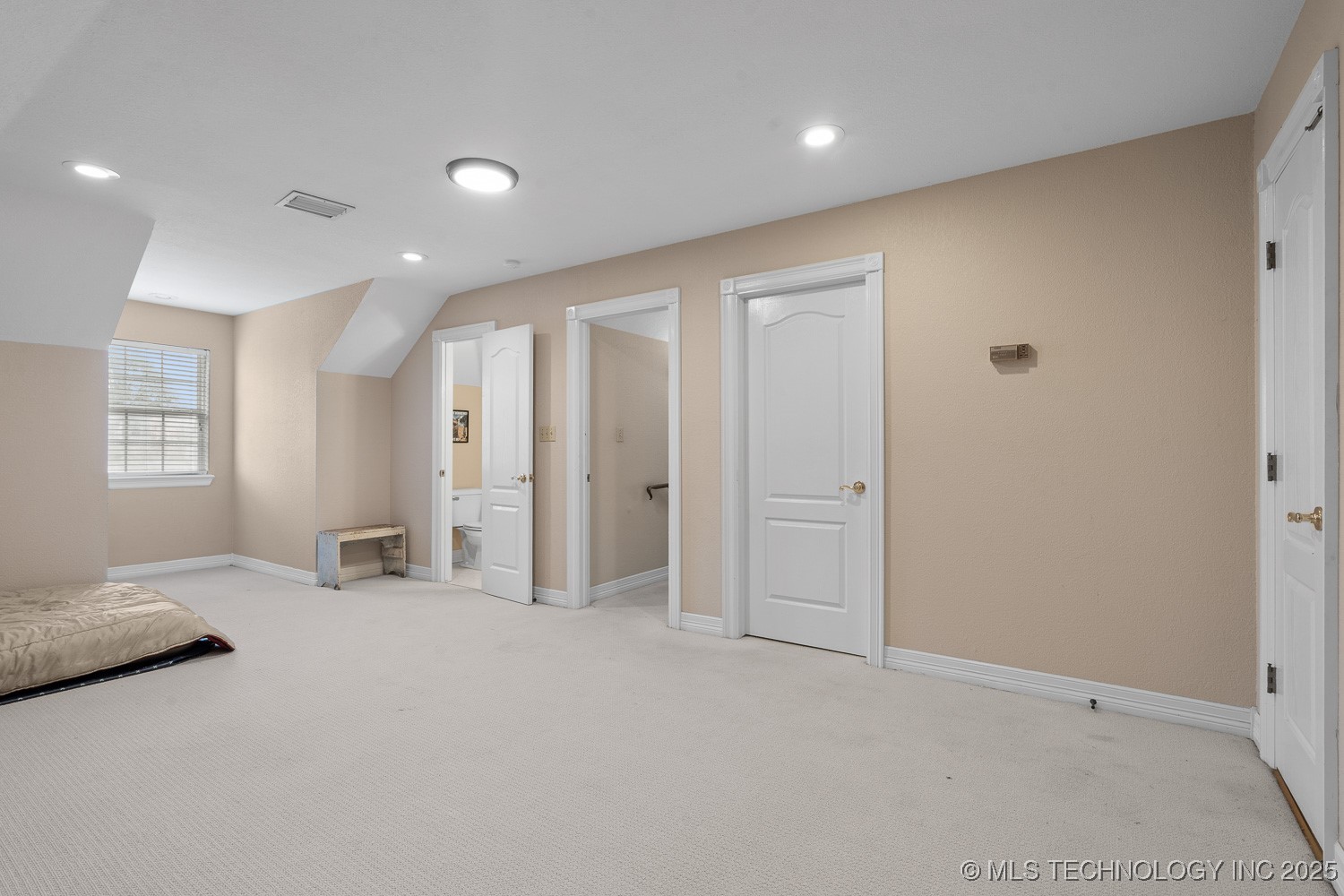 833 Franklin Drive Property Photo 39