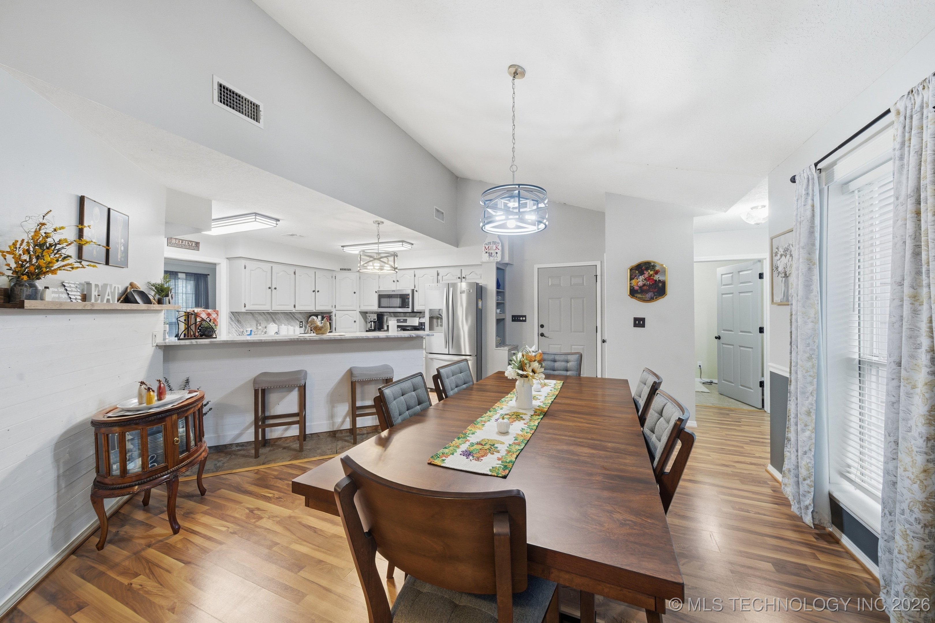 1101 N Navajo Property Photo 19