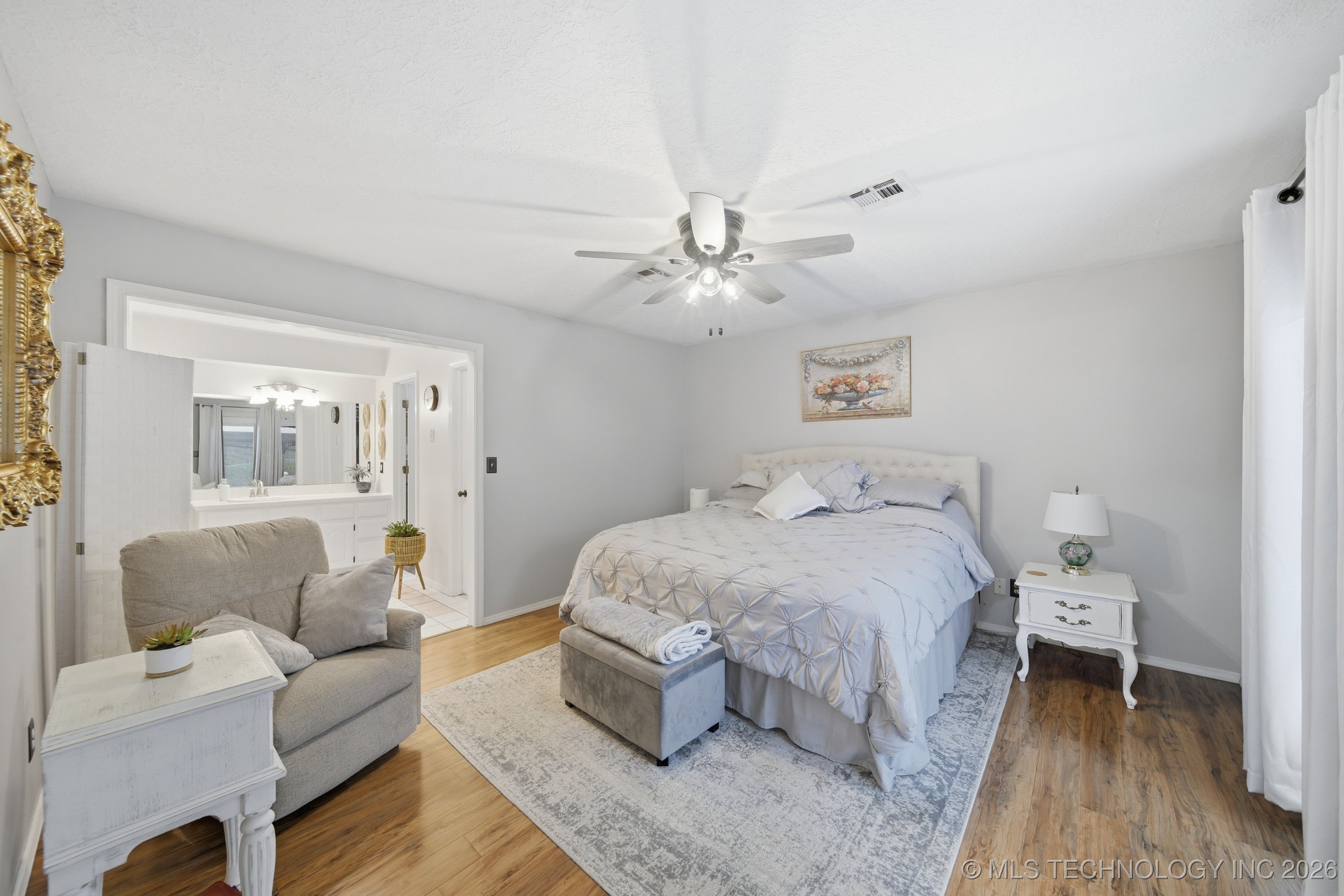 1101 N Navajo Property Photo 21