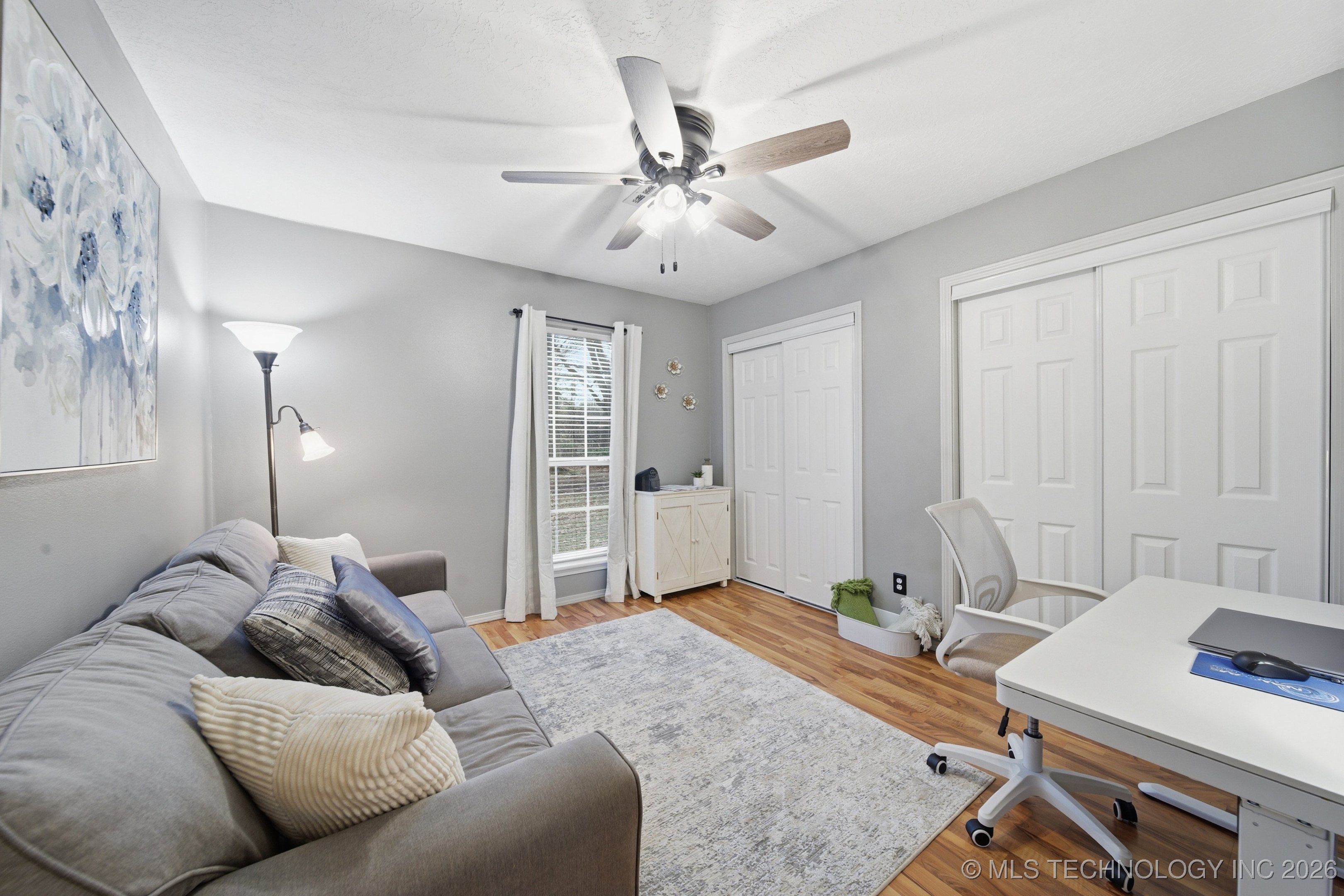 1101 N Navajo Property Photo 26