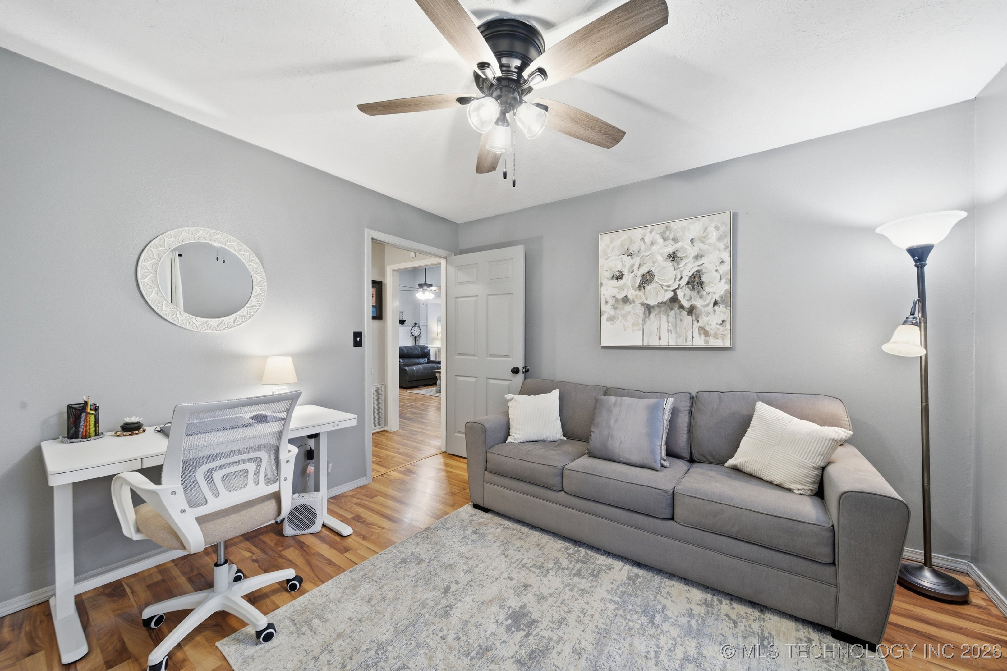 1101 N Navajo Property Photo 27