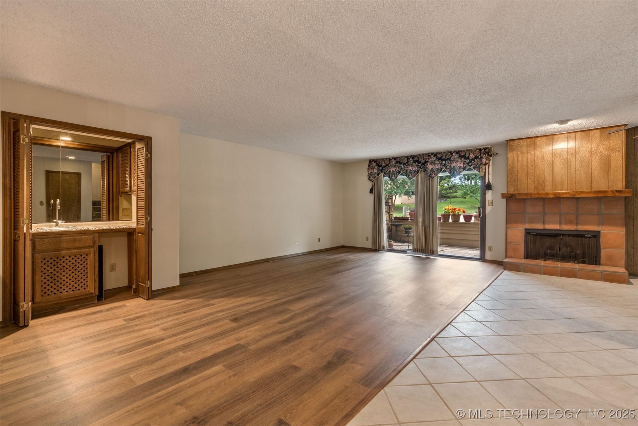 8484 S College Avenue 72 Property Photo 9