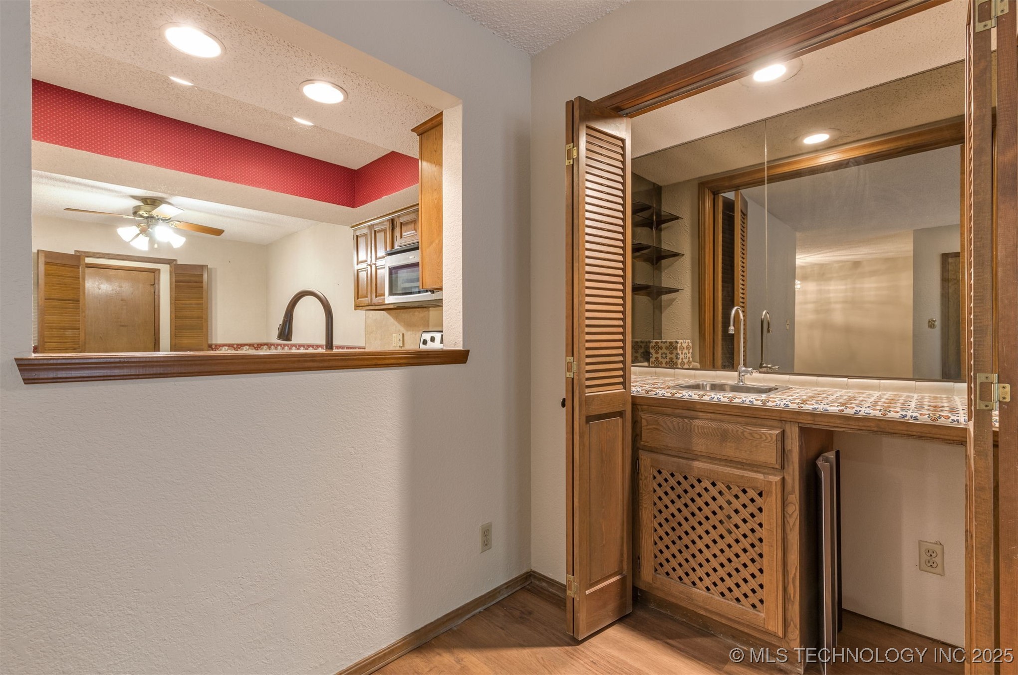 8484 S College Avenue 72 Property Photo 15