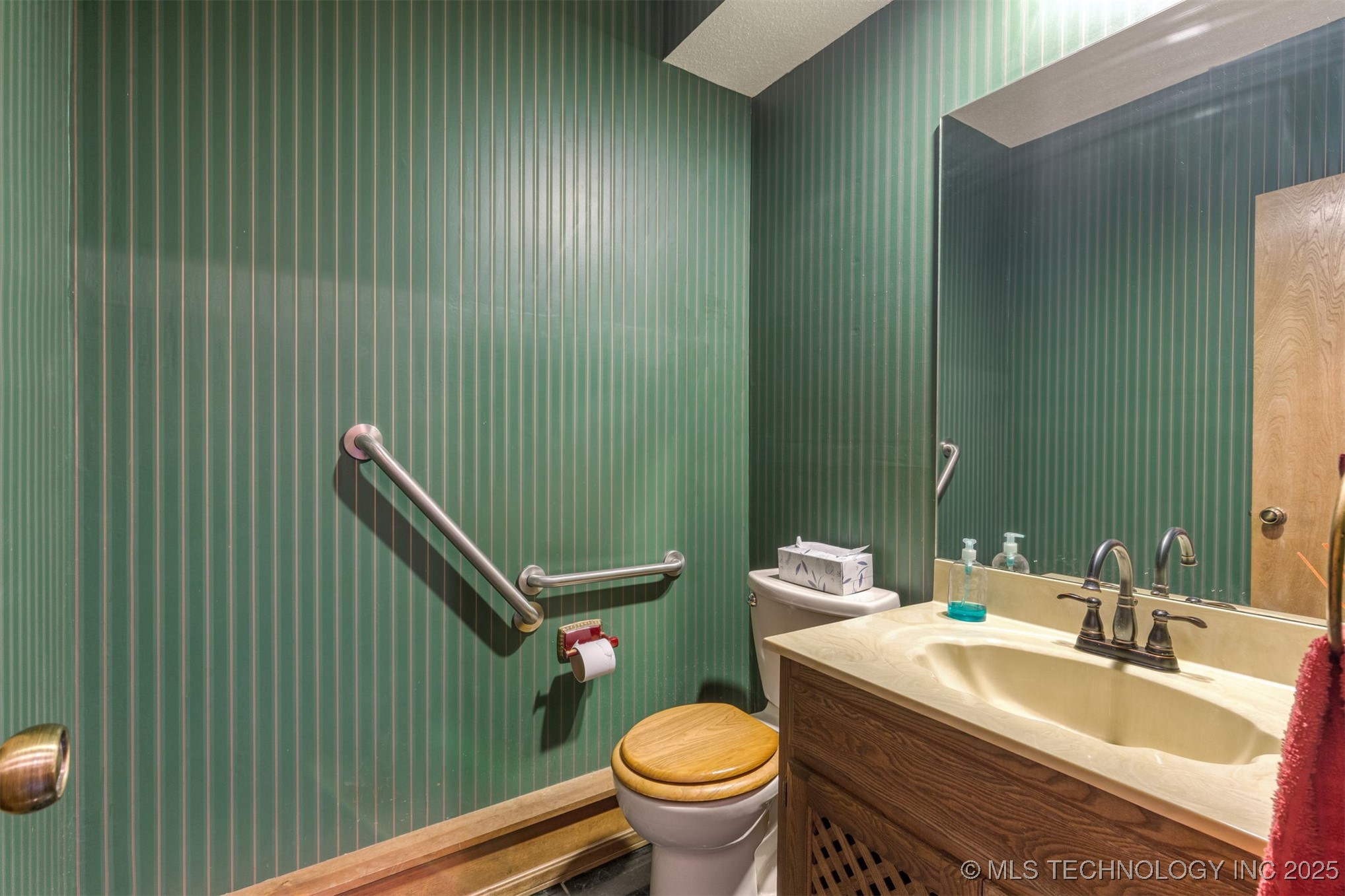 8484 S College Avenue 72 Property Photo 24