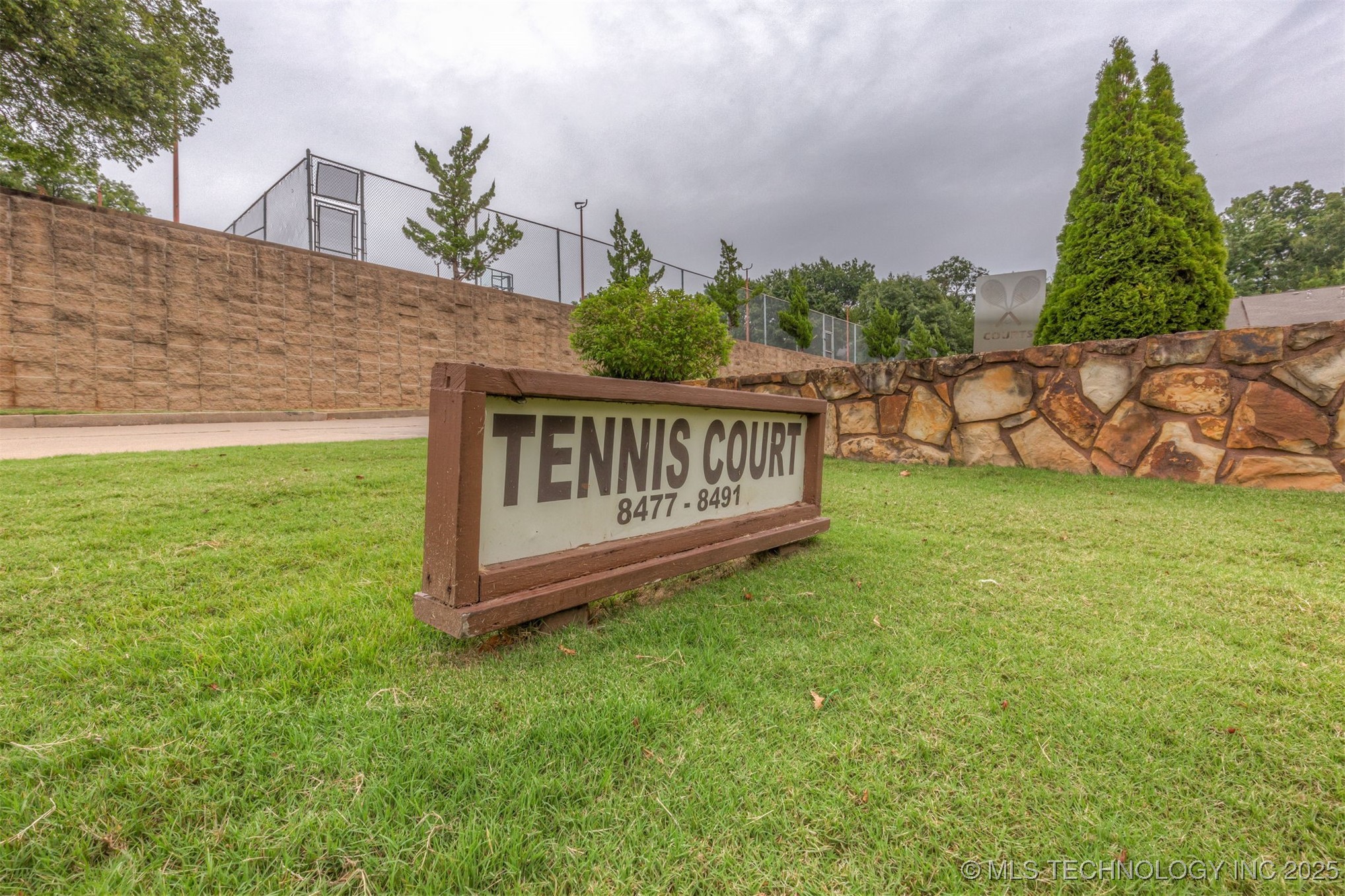 8484 S College Avenue 72 Property Photo 42