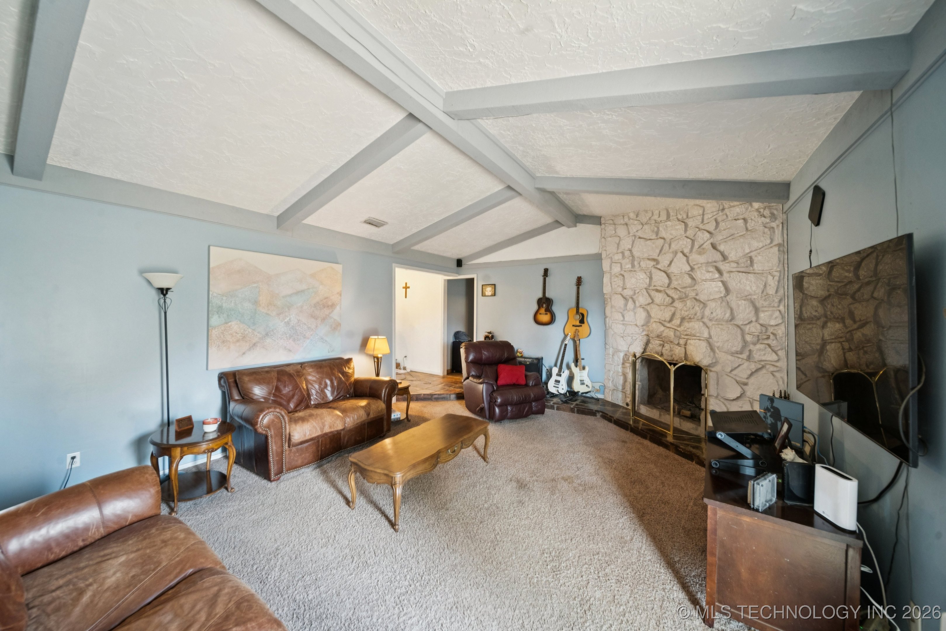 9319 S Highland Drive Property Photo 8