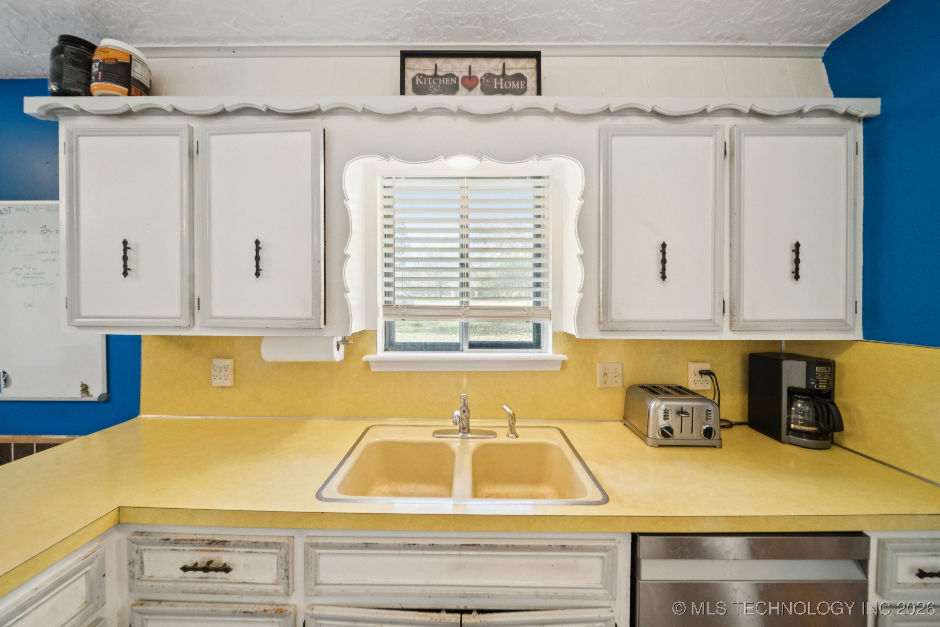 9319 S Highland Drive Property Photo 16