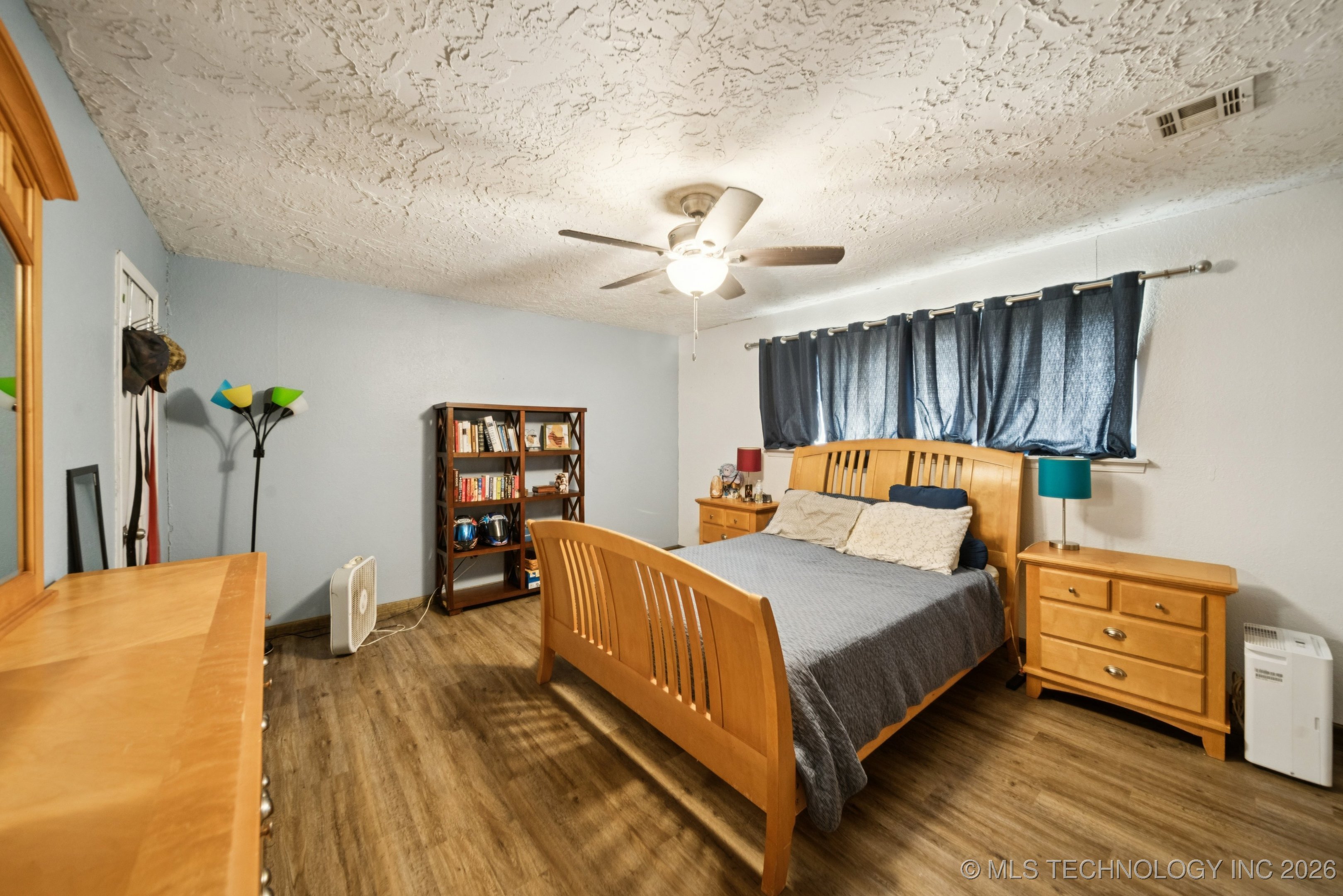 9319 S Highland Drive Property Photo 17