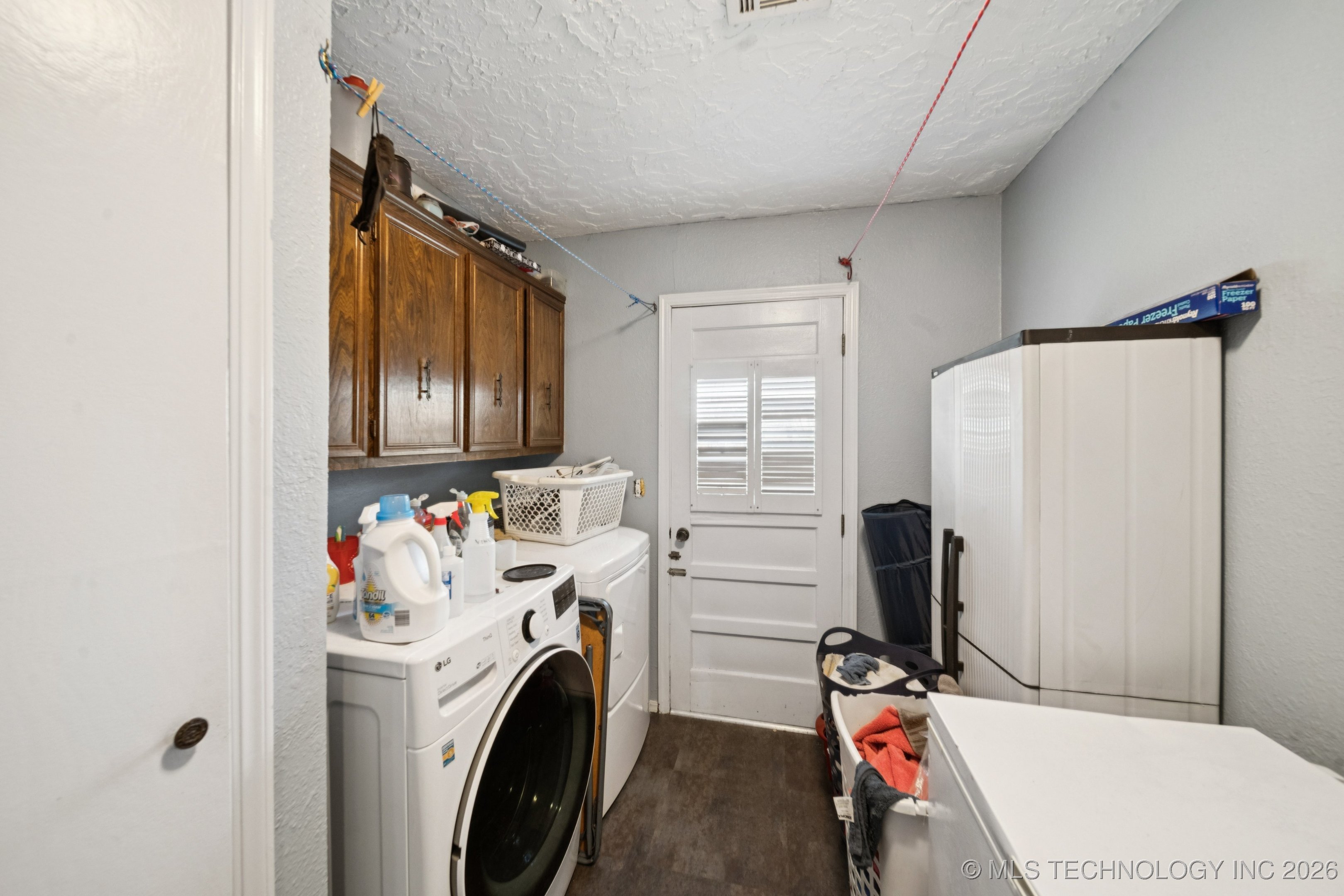 9319 S Highland Drive Property Photo 25