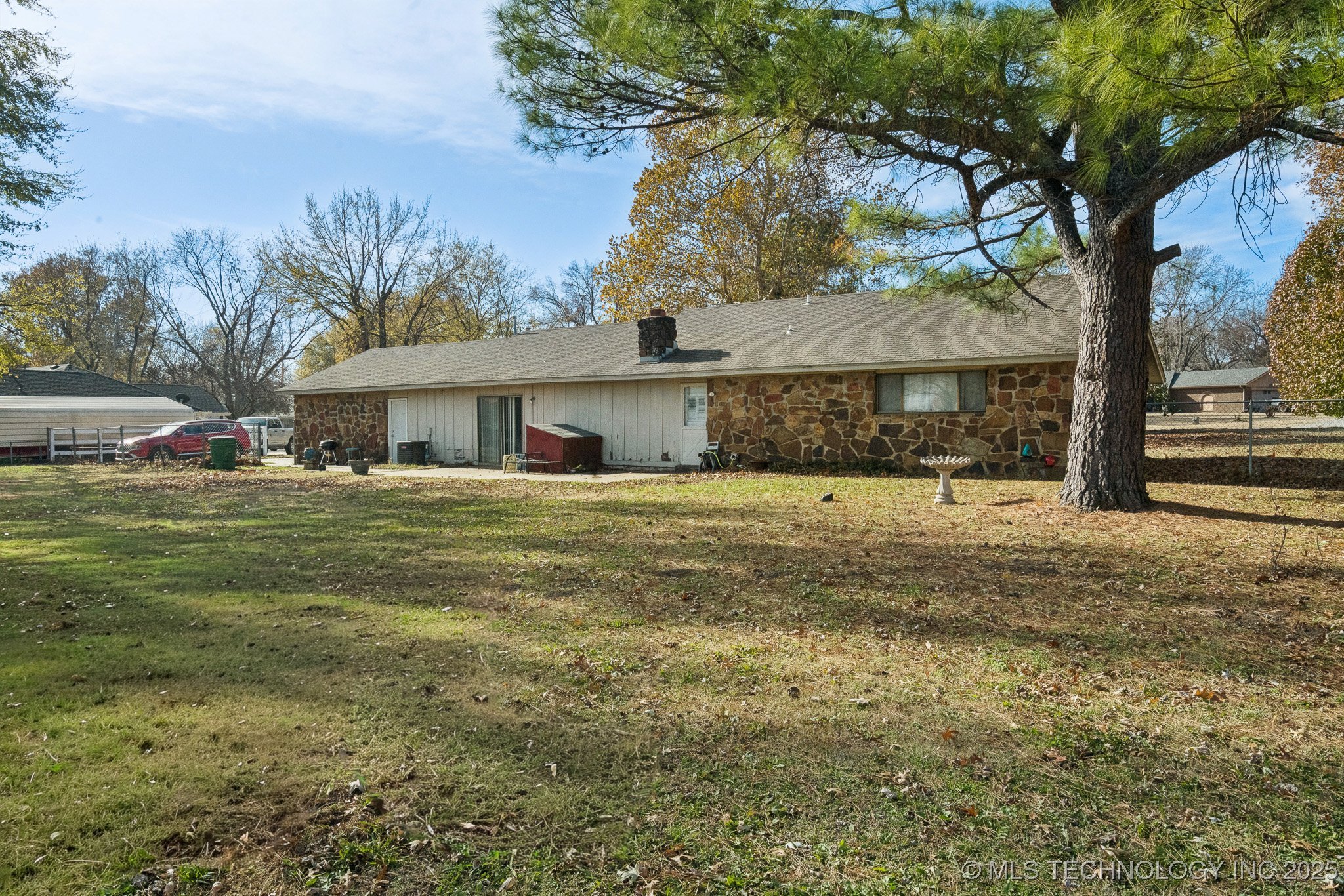 9319 S Highland Drive Property Photo 26