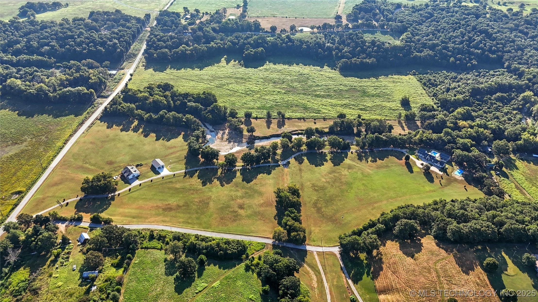 33021 S 625 Road Property Photo 4