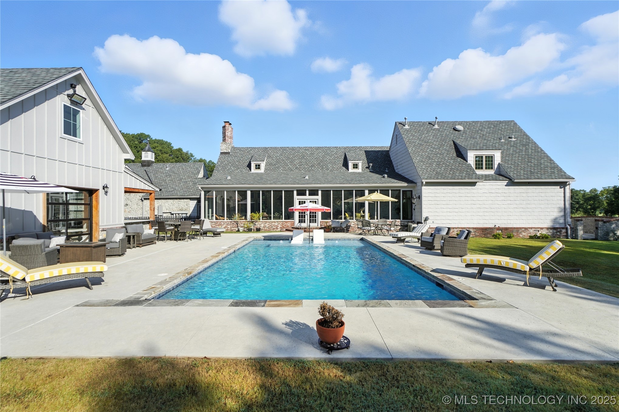 33021 S 625 Road Property Photo 13