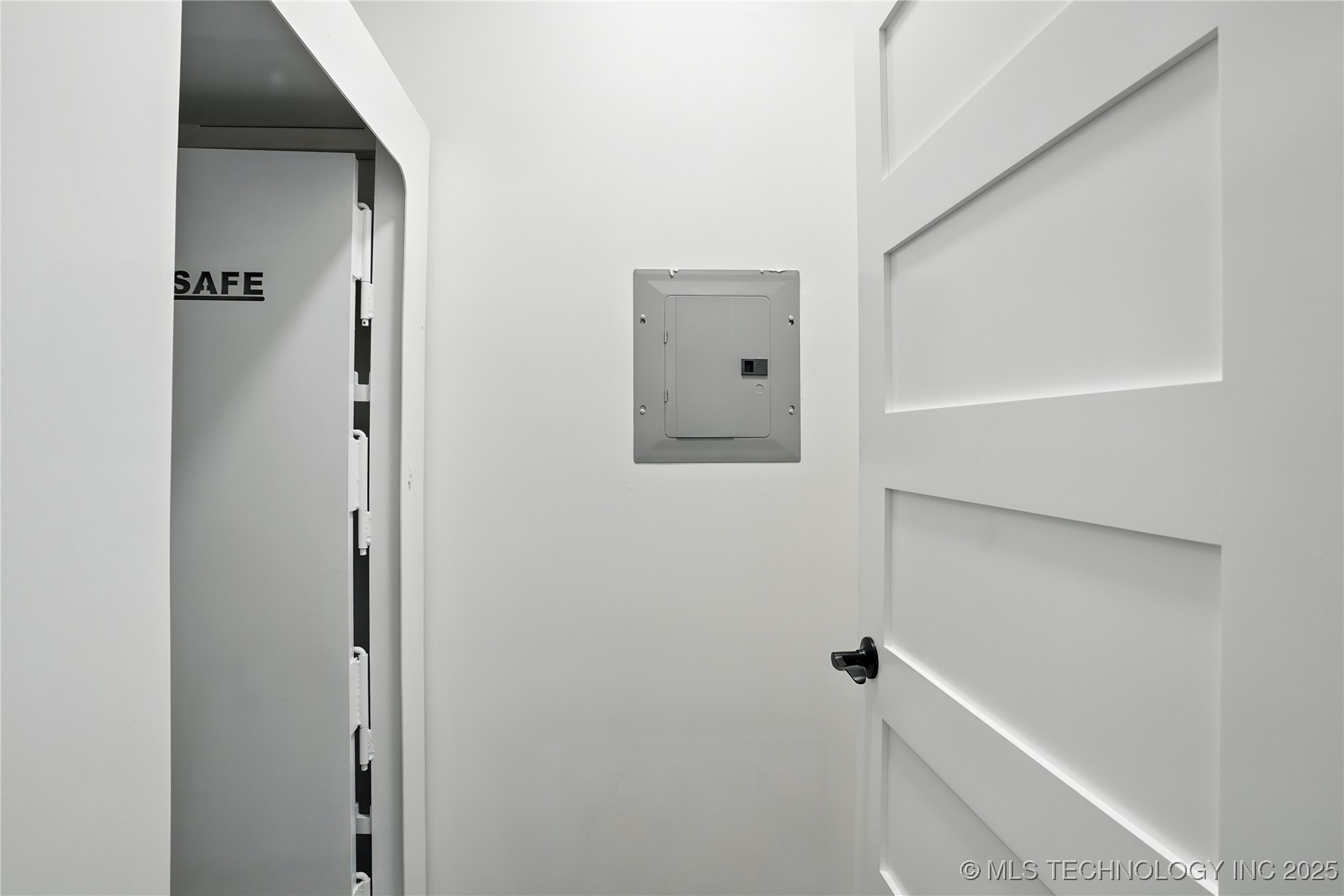 33021 S 625 Road Property Photo 38