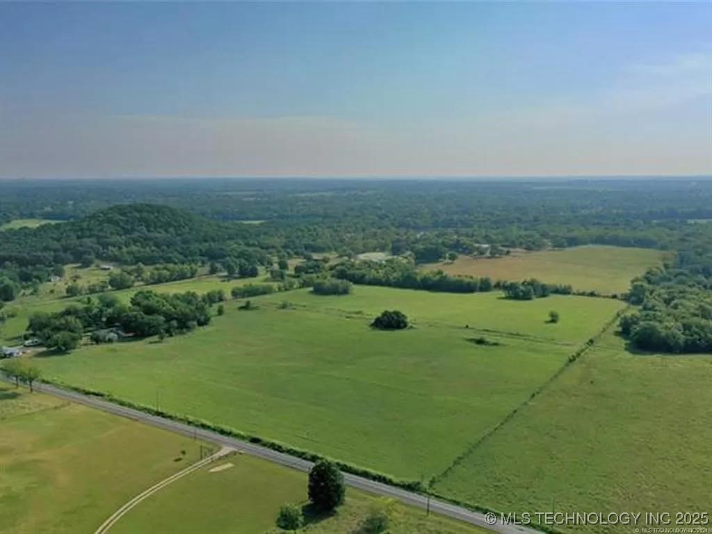 S Keetonville Road Property Photo 4