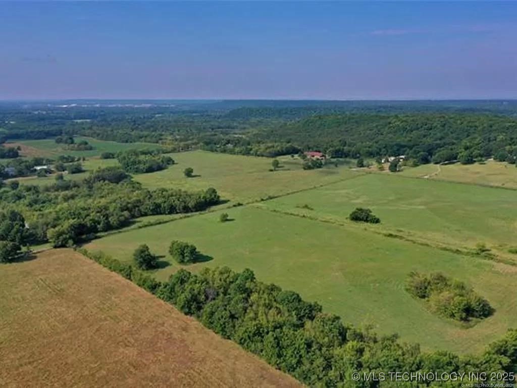 S Keetonville Road Property Photo 6