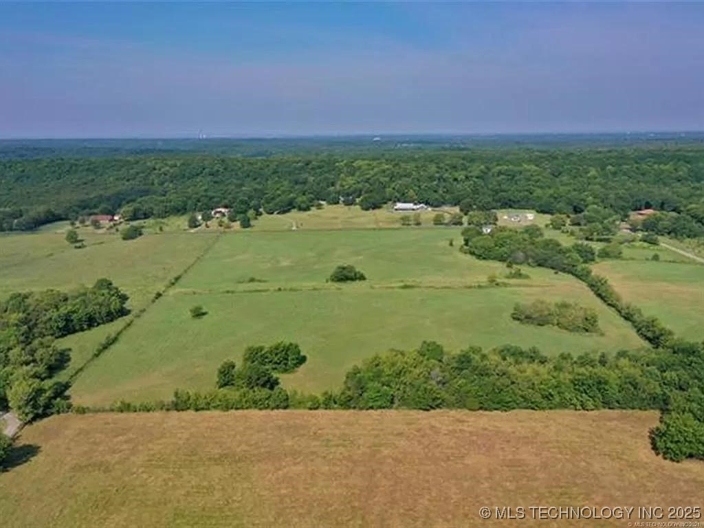 S Keetonville Road Property Photo 7