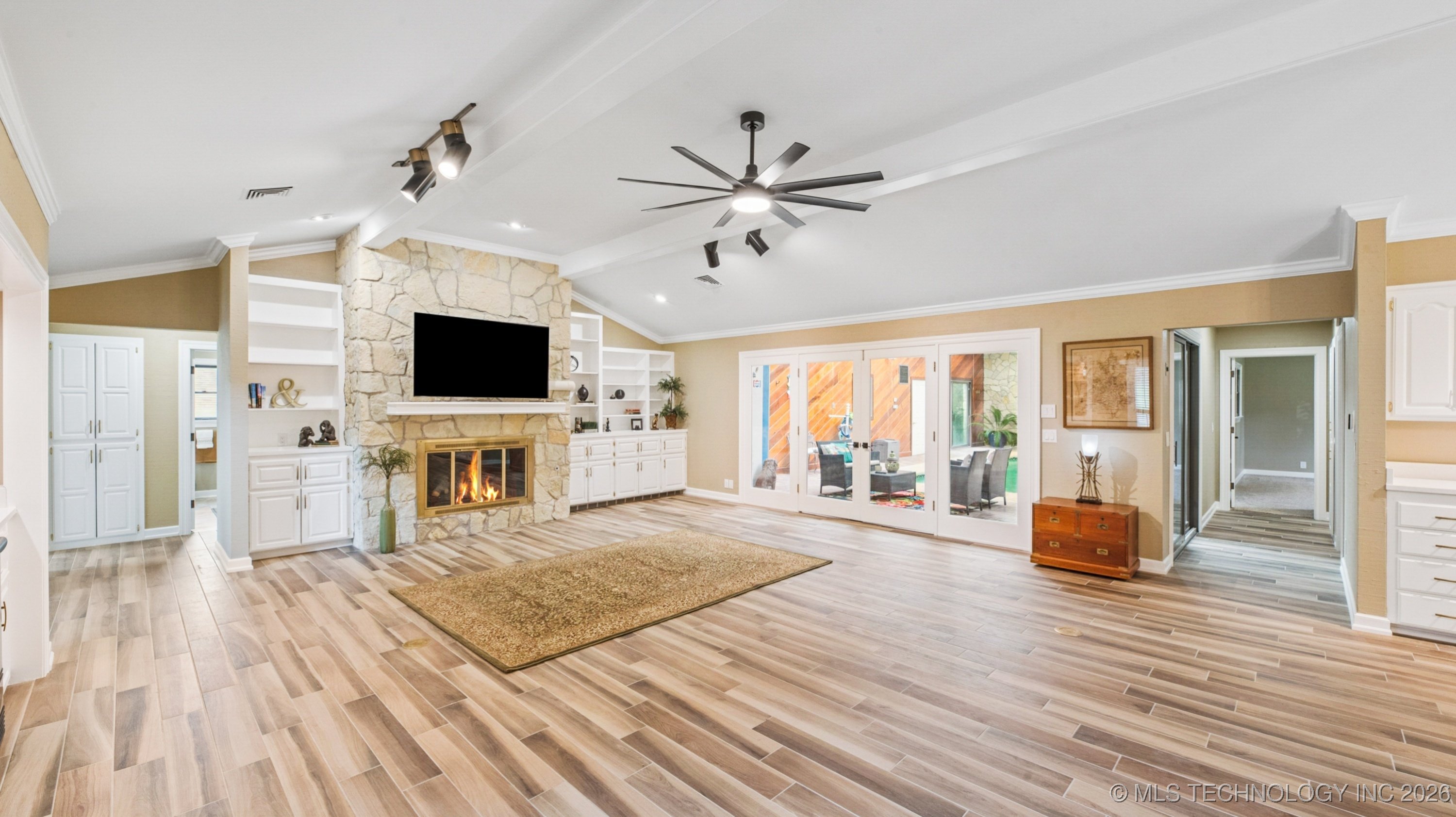 2505 Glynnwood Drive Property Photo 11