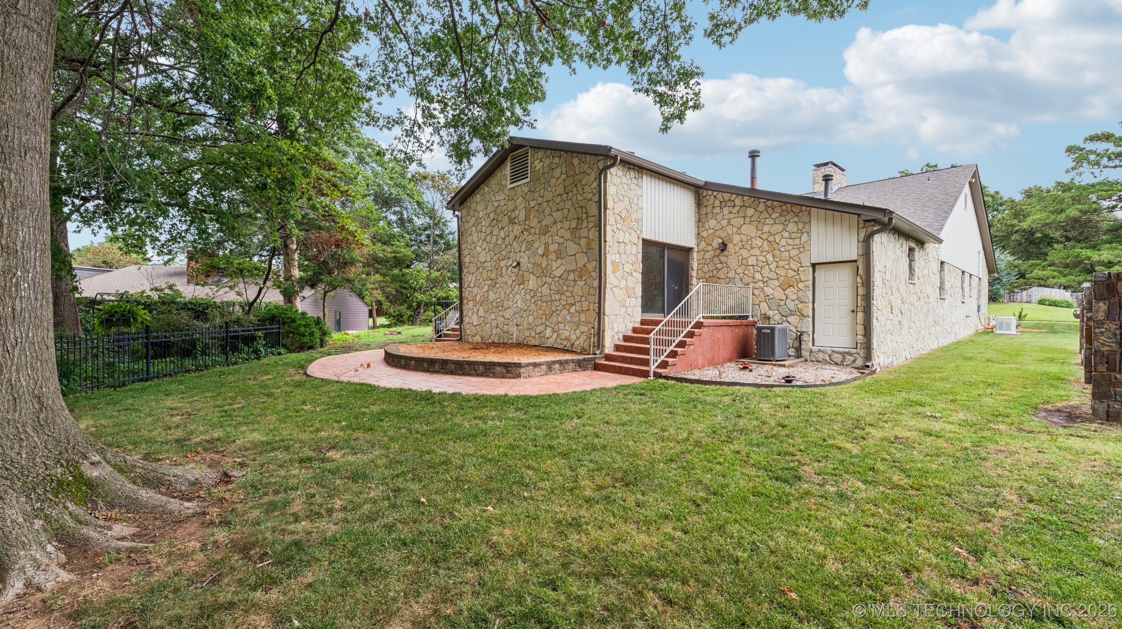 2505 Glynnwood Drive Property Photo 46