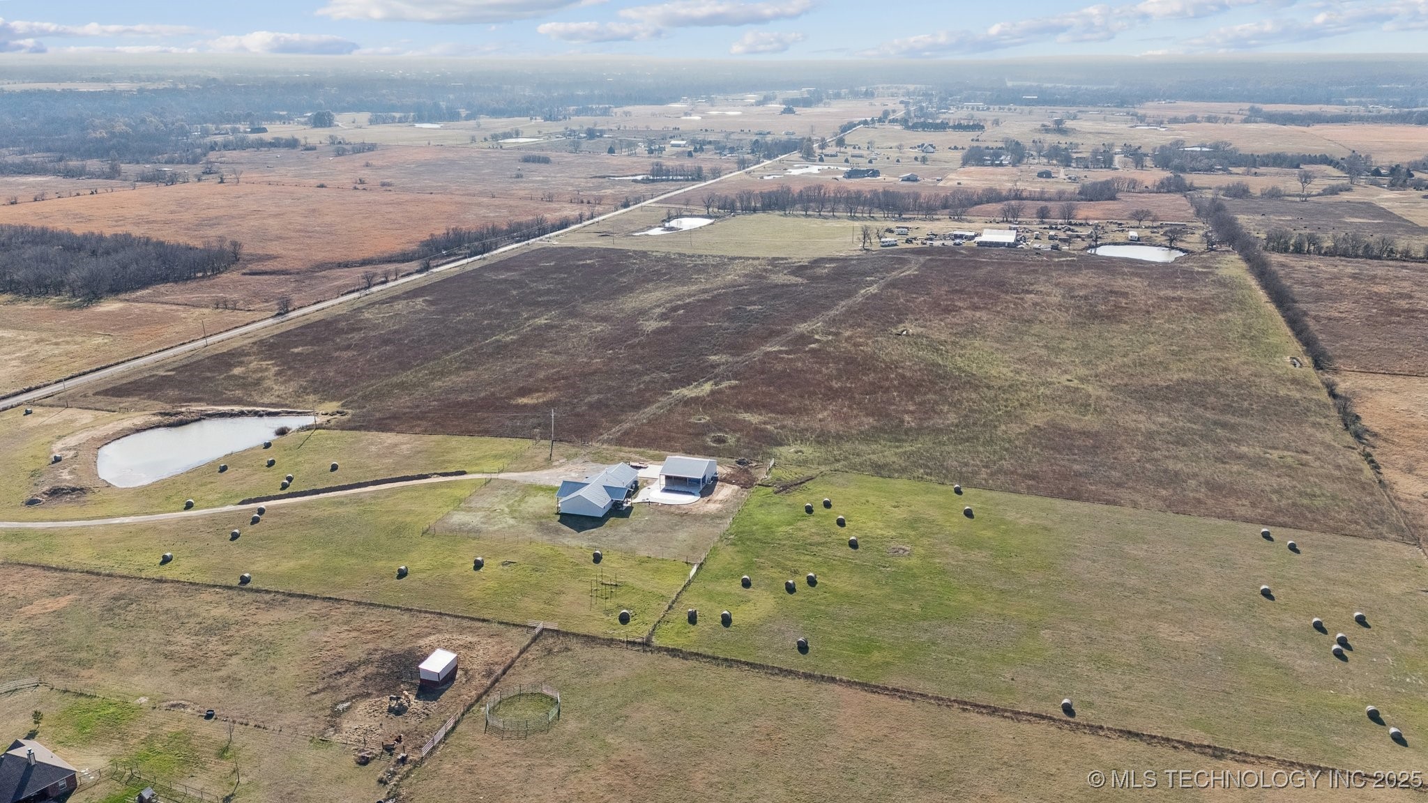 10 4040 Road Property Photo 1