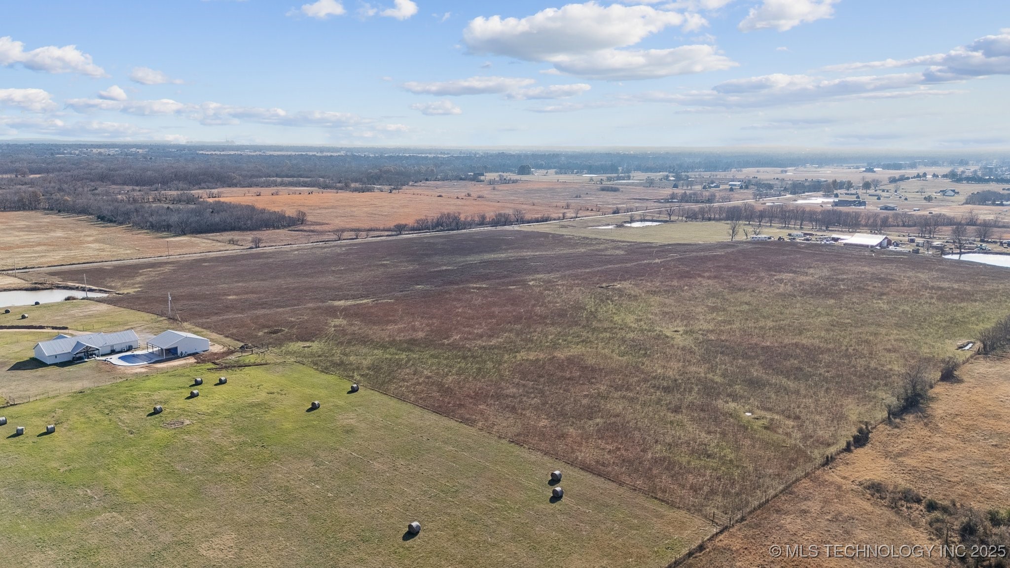 10 4040 Road Property Photo 2