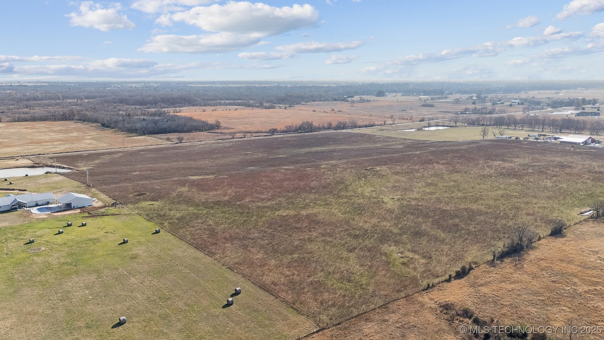 10 4040 Road Property Photo 3