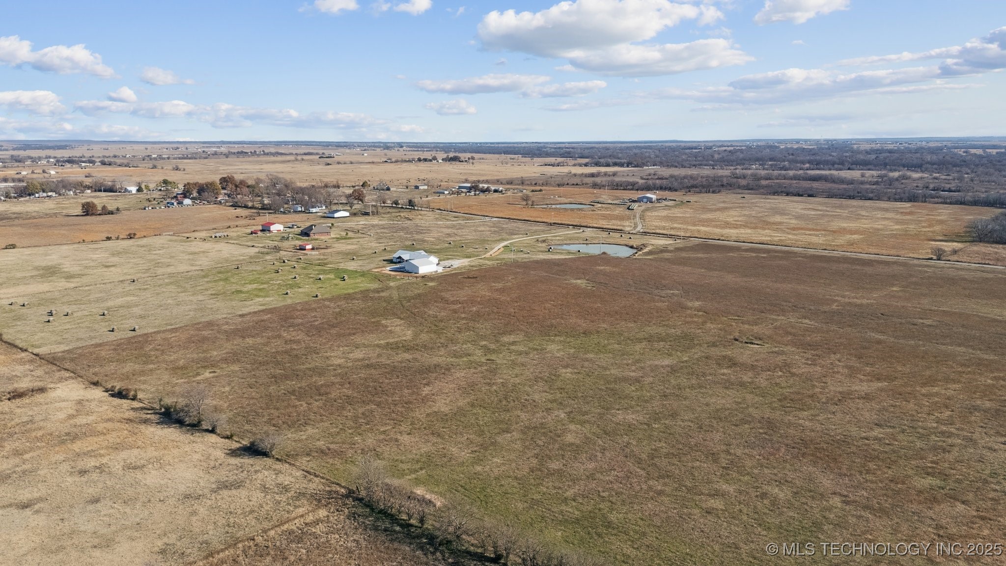 10 4040 Road Property Photo 4