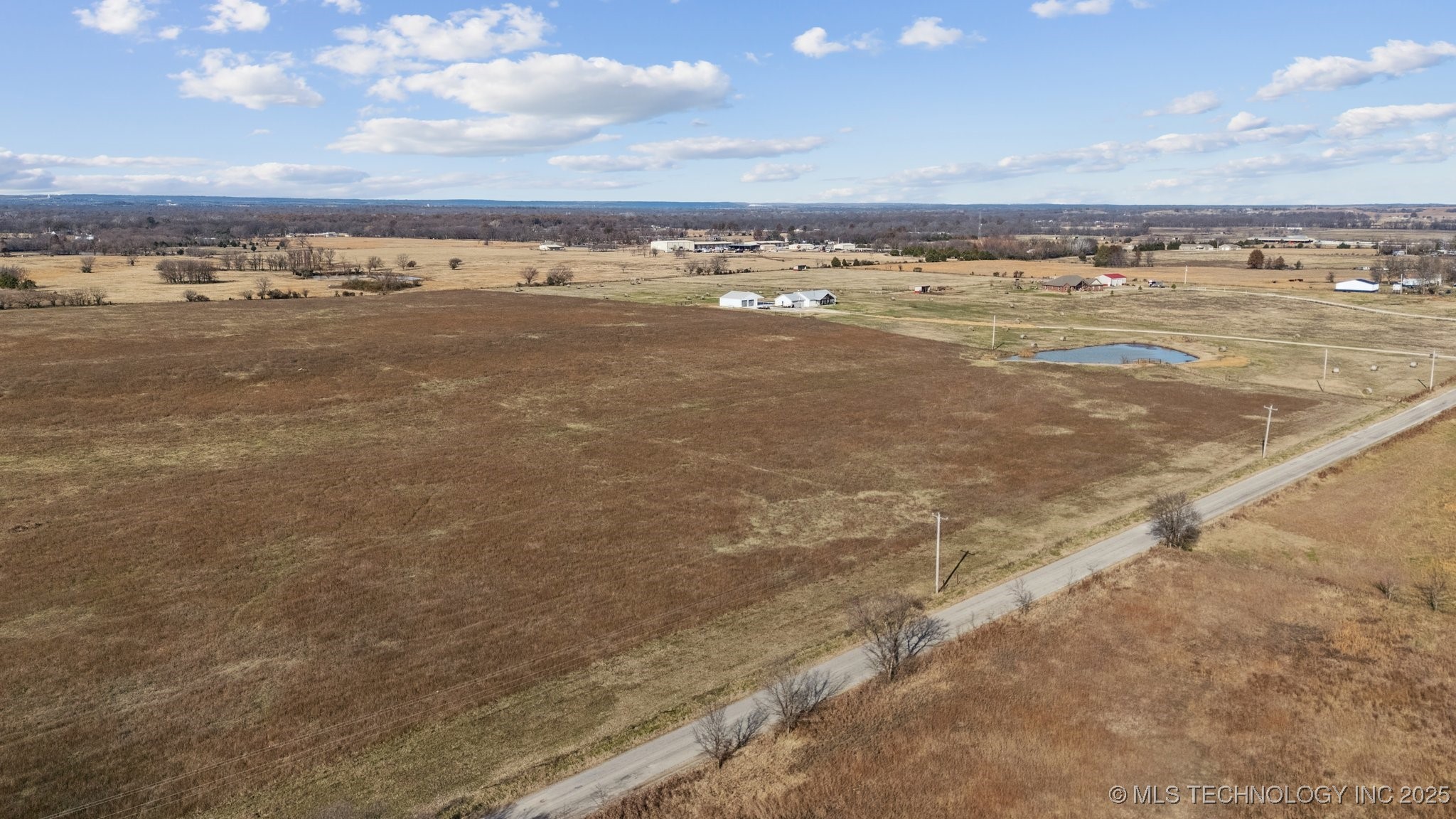 10 4040 Road Property Photo 5