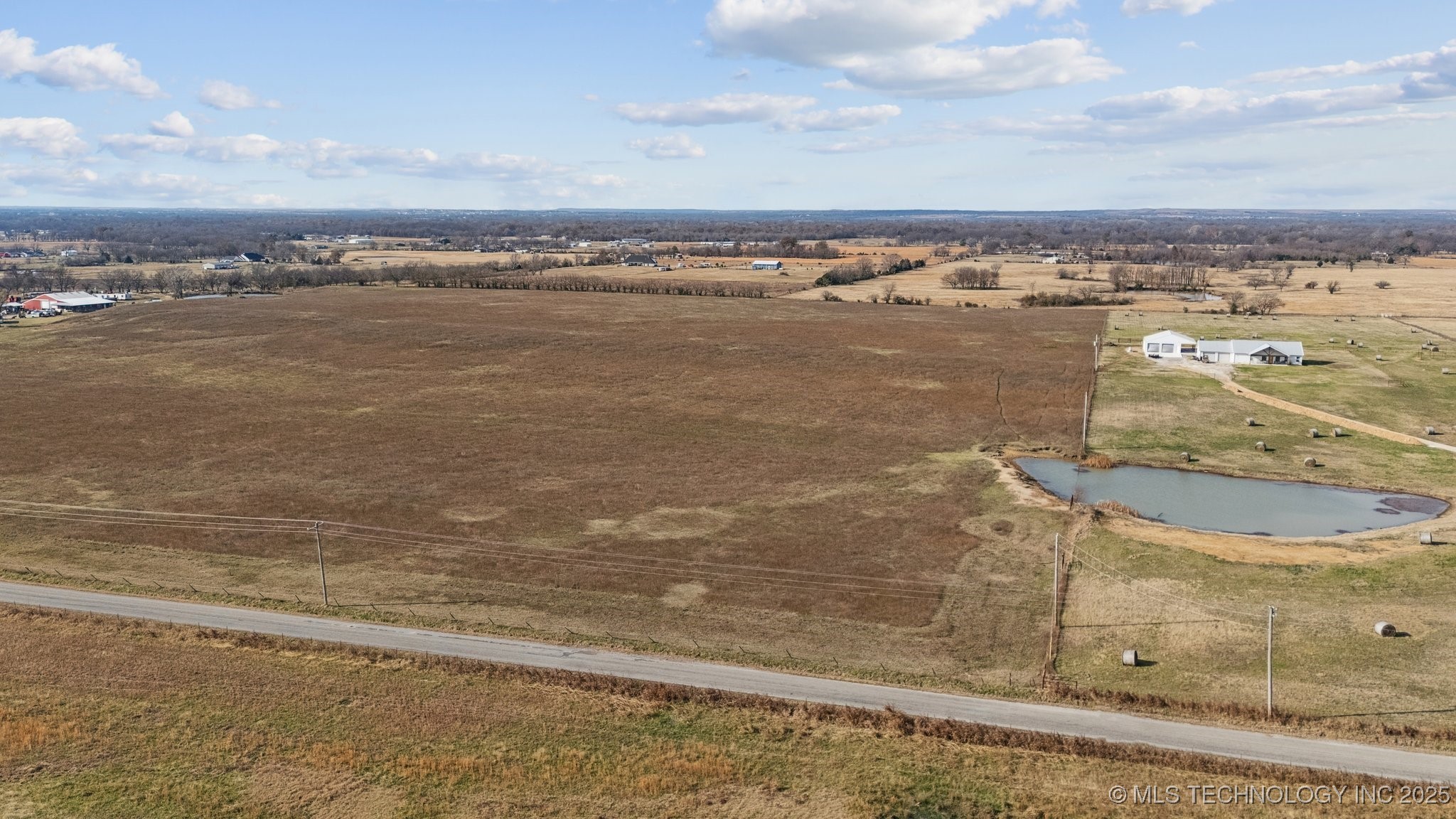 10 4040 Road Property Photo 7