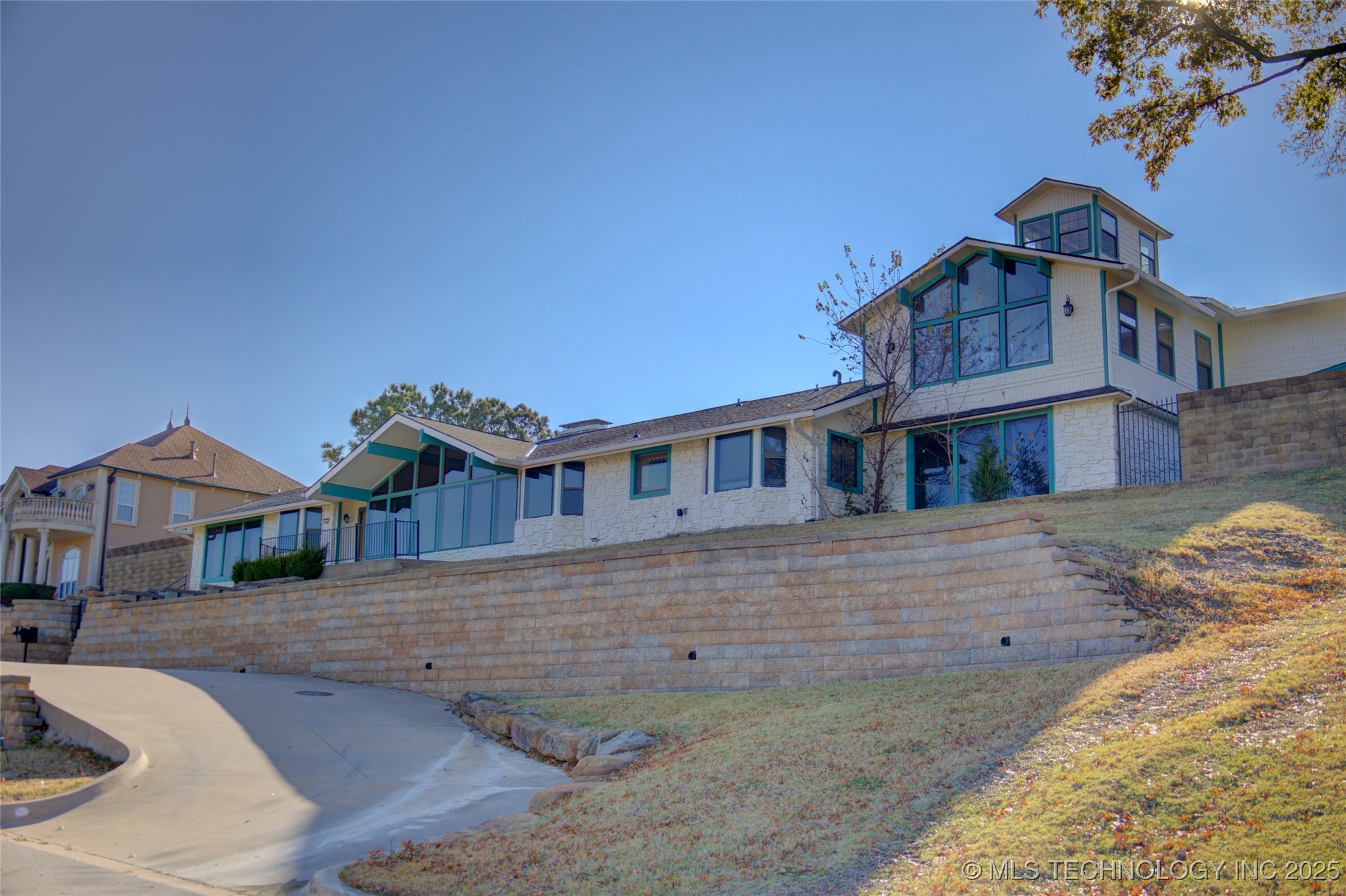 6634 E 60th Place Property Photo 1