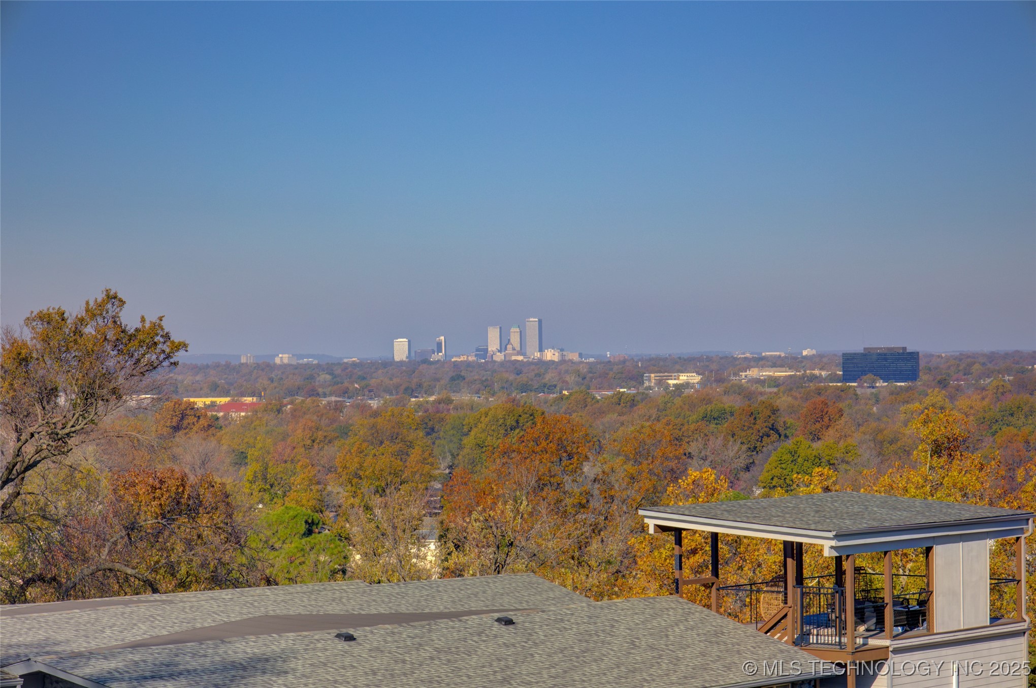 6634 E 60th Place Property Photo 5