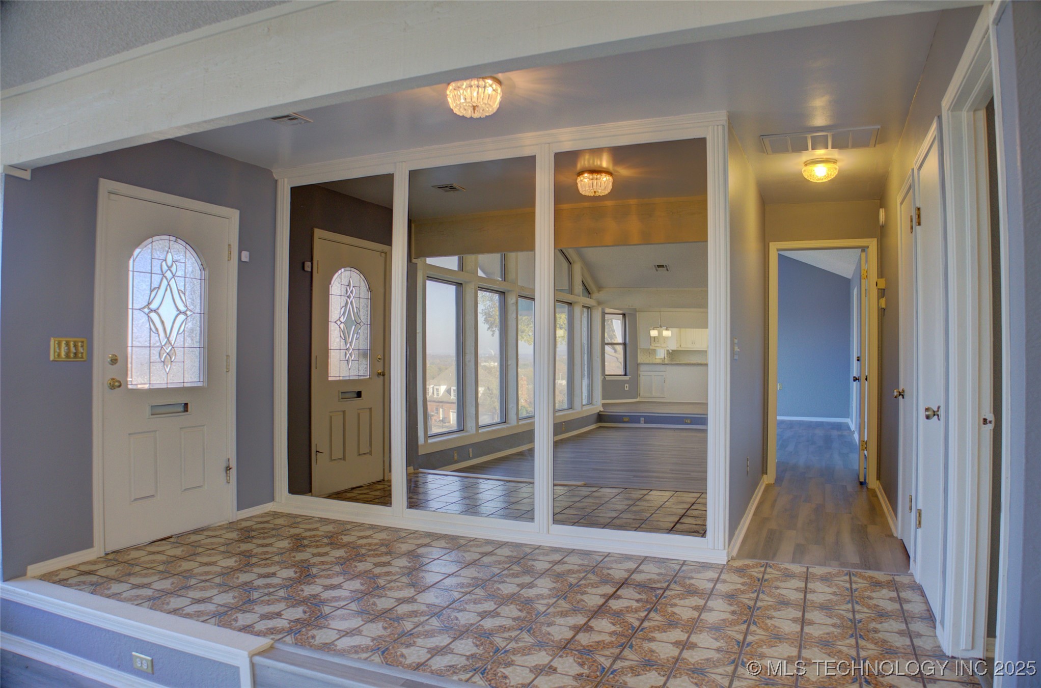 6634 E 60th Place Property Photo 6