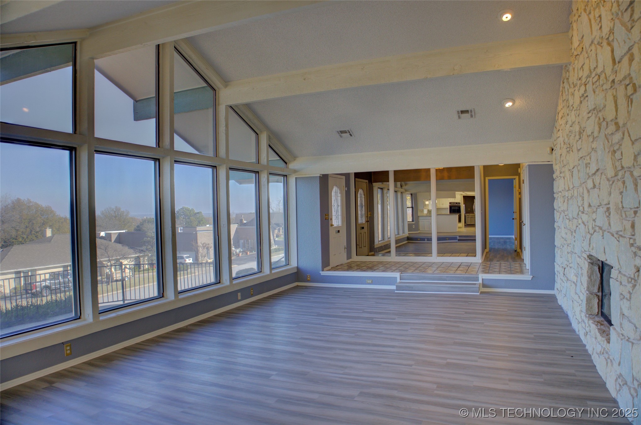 6634 E 60th Place Property Photo 11