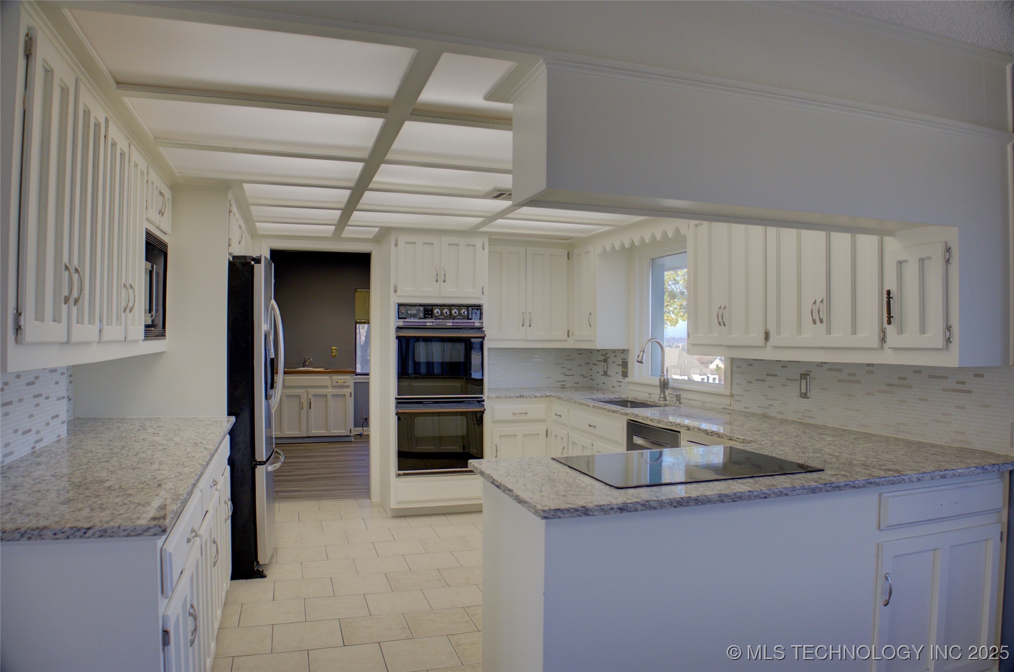 6634 E 60th Place Property Photo 19