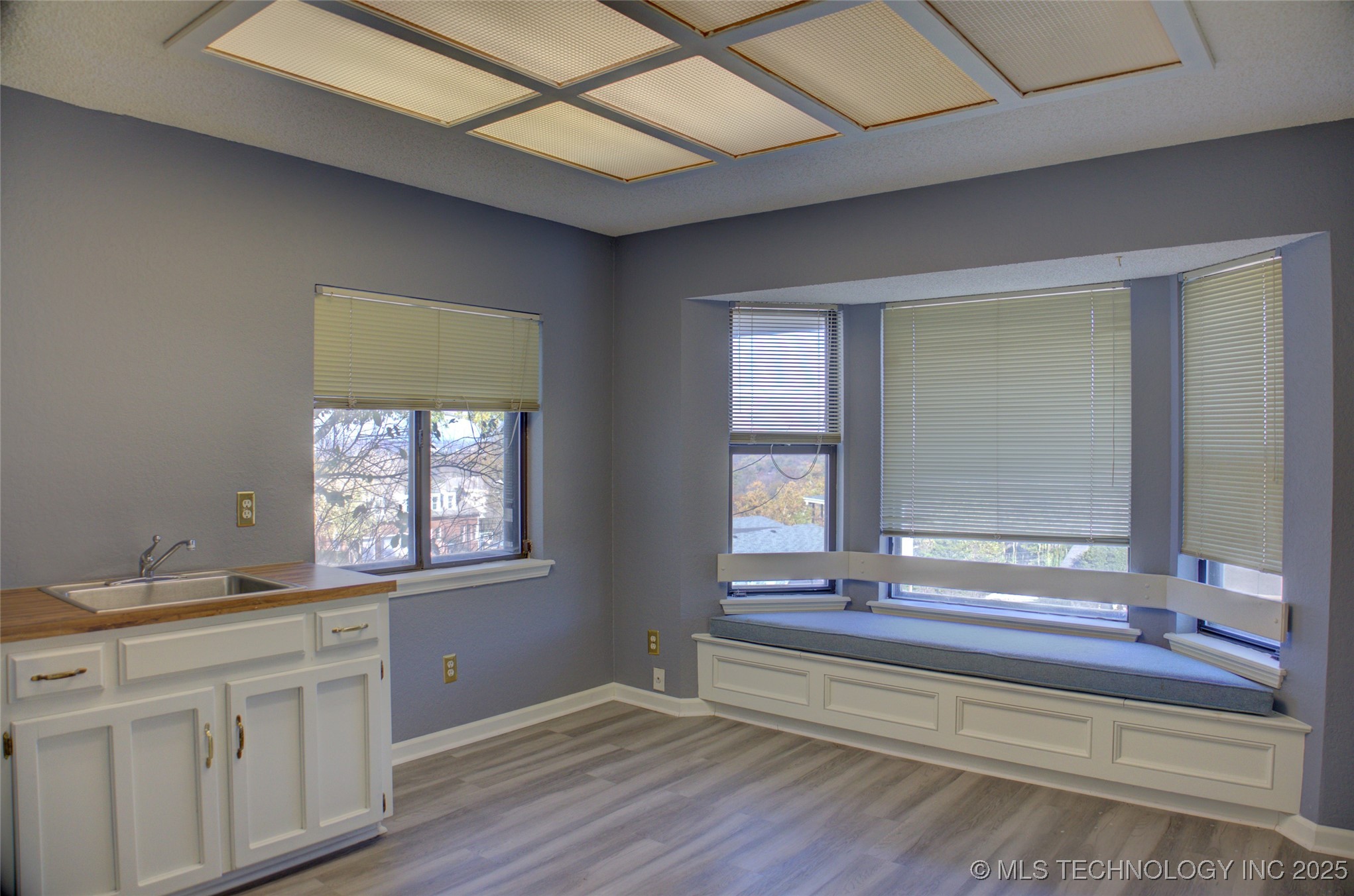 6634 E 60th Place Property Photo 23