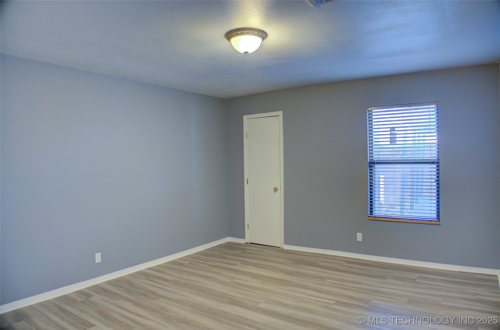 6634 E 60th Place Property Photo 52