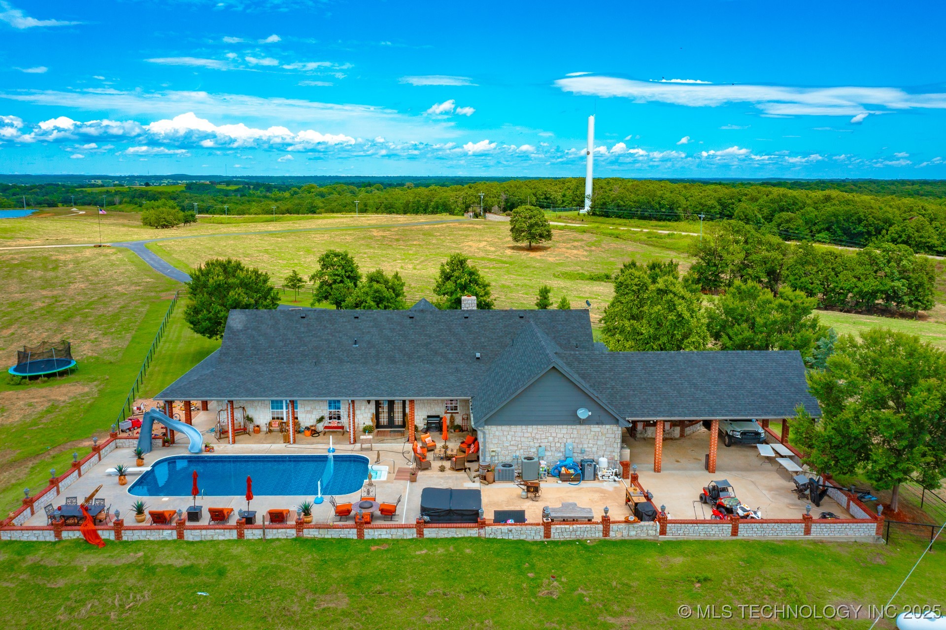 12841 County Road 3680 Property Photo 3