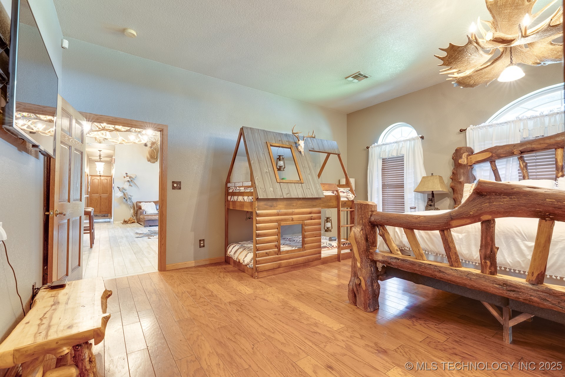 12841 County Road 3680 Property Photo 22