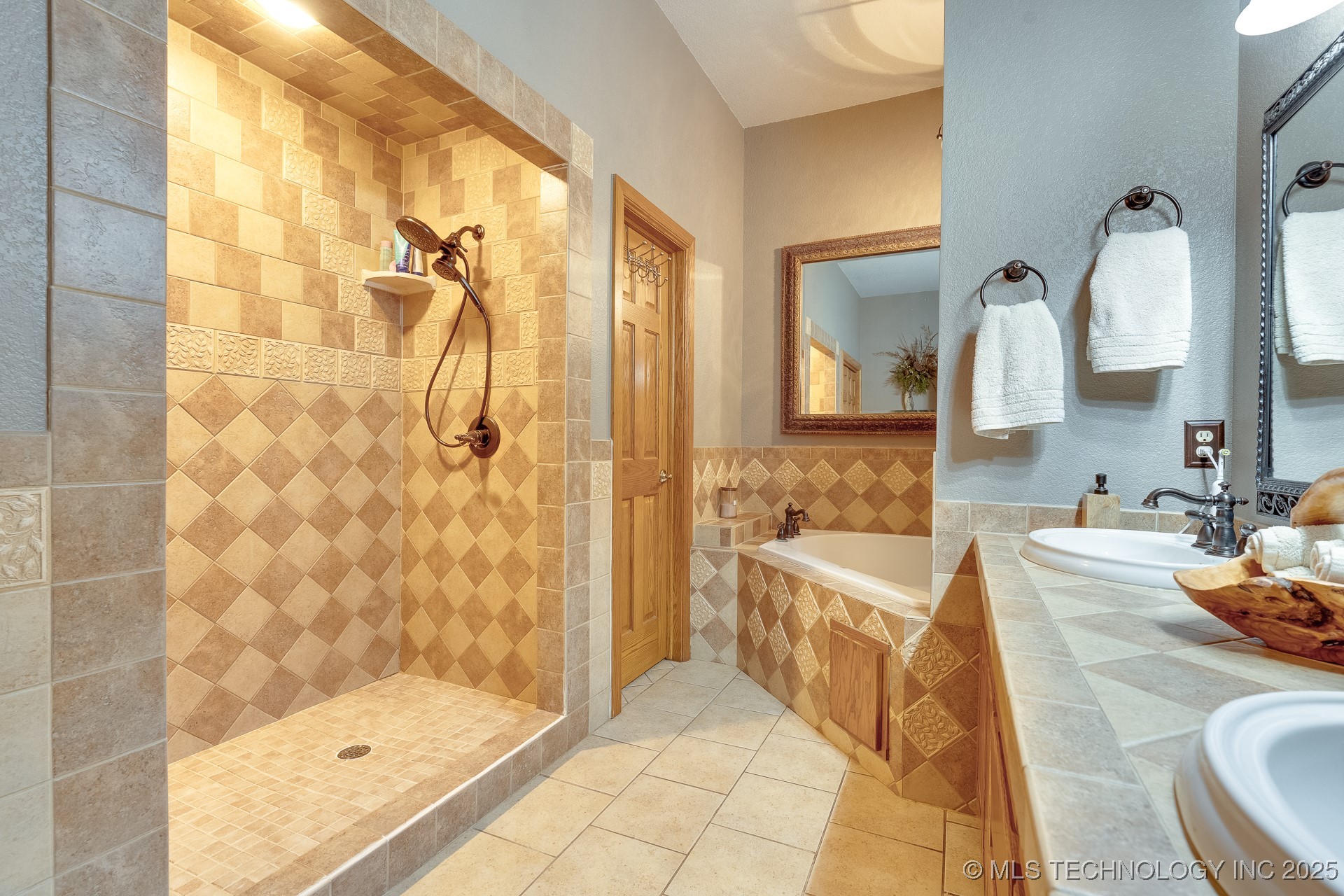 12841 County Road 3680 Property Photo 24