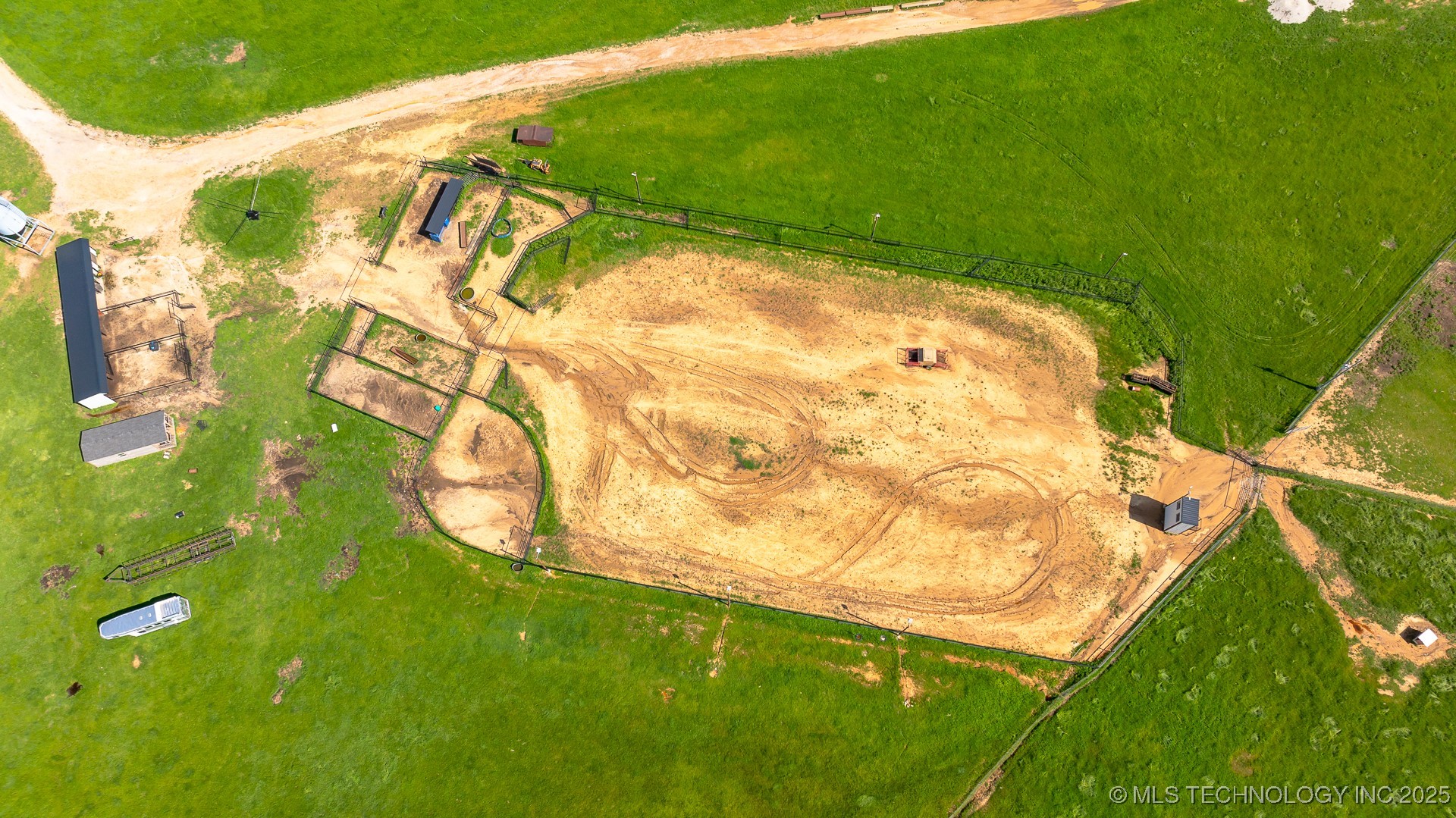 12841 County Road 3680 Property Photo 44