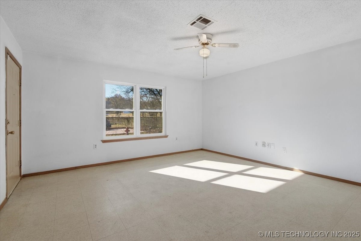 527 Chief Stand Waite Lane Property Photo 5