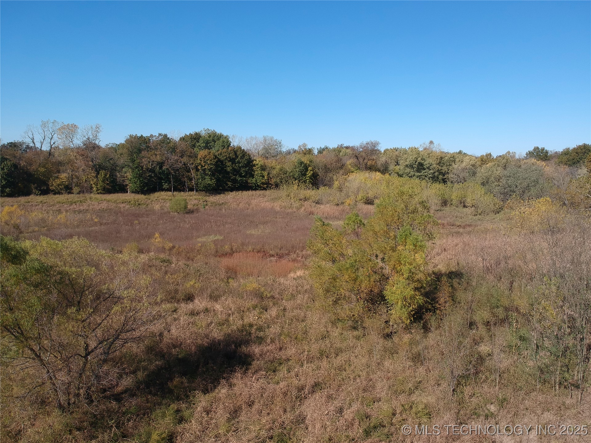 N Mingo Road E Property Photo 6