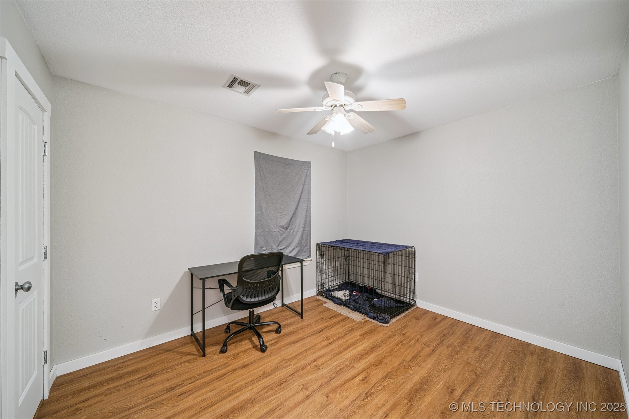 315 E Oak Street Property Photo 14