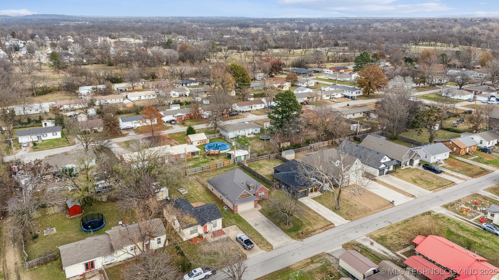 315 E Oak Street Property Photo 19