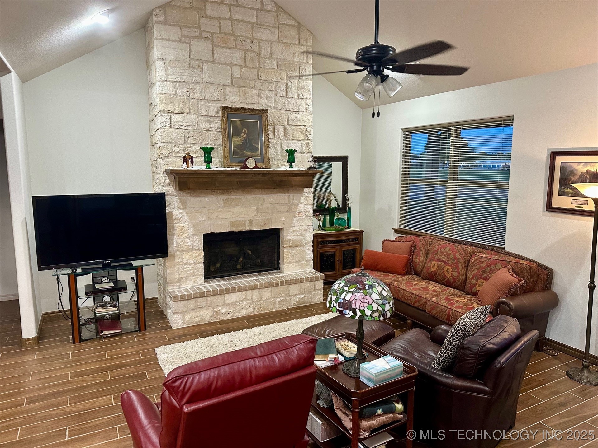 803 Julie Avenue Property Photo 8