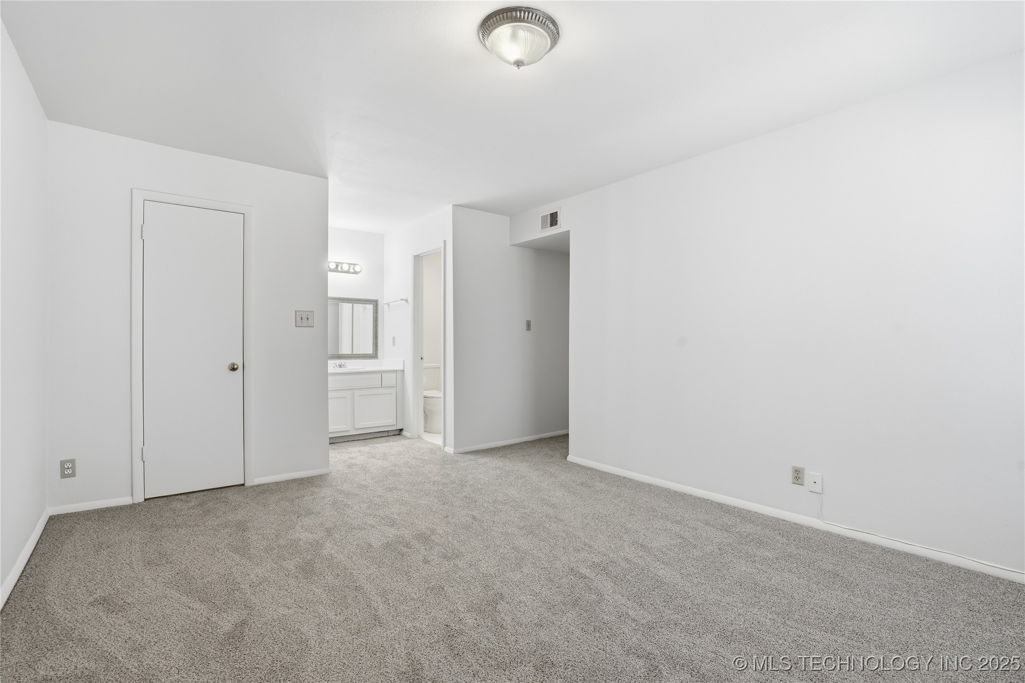 7325 S Yale Avenue 213 Property Photo 20