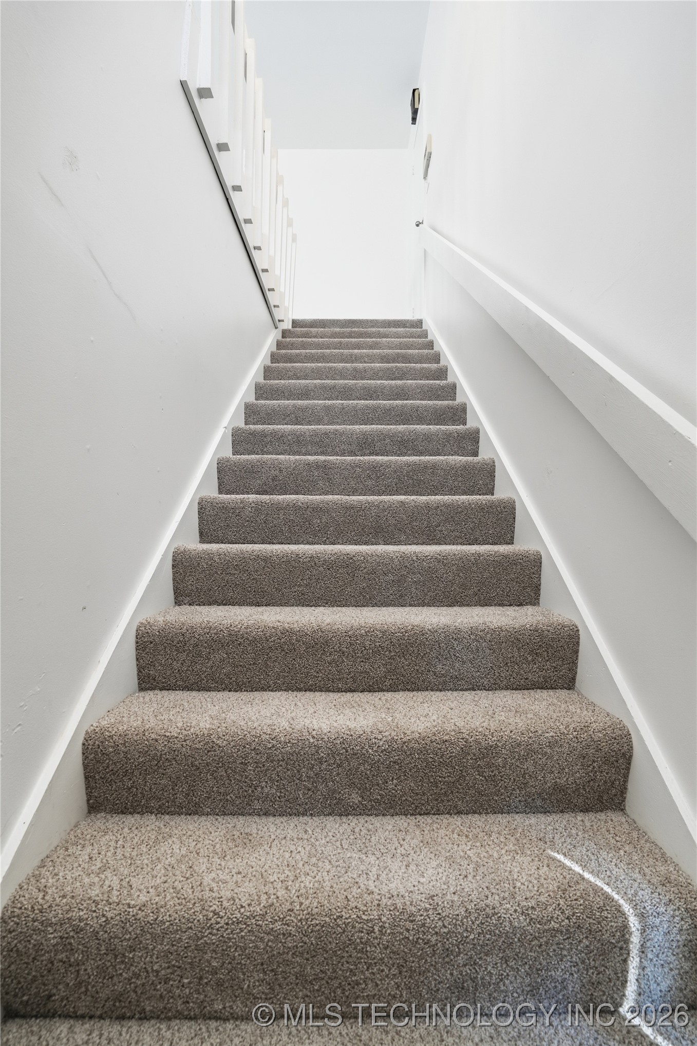 7317 S Yale Avenue 204 Property Photo 3